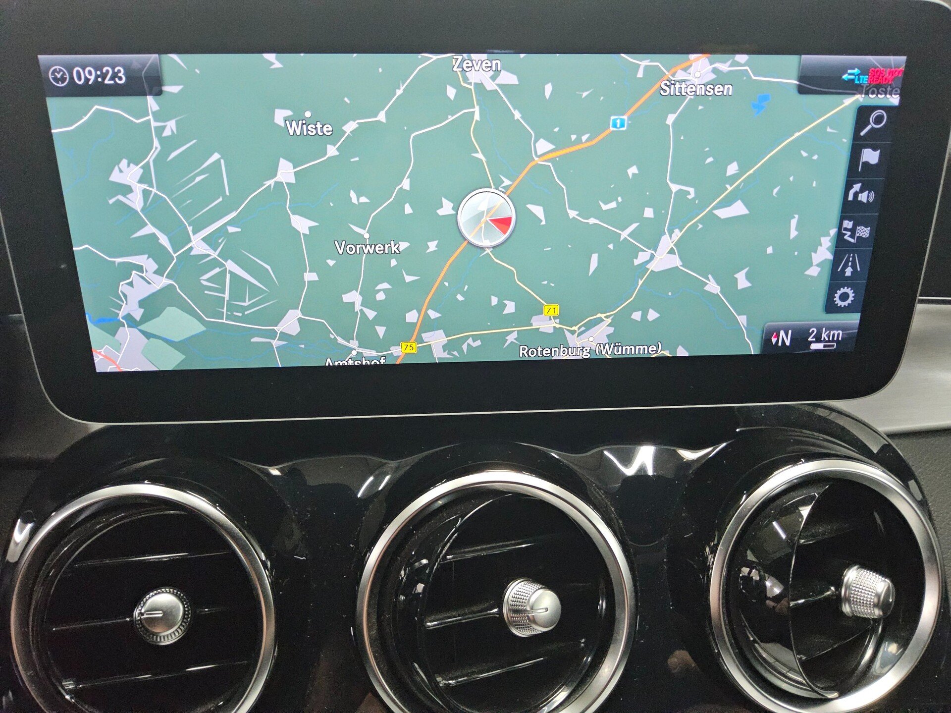 Mercedes-Benz C 300 T de AMG-Line Leder Navi LED Shz Tempomat 7