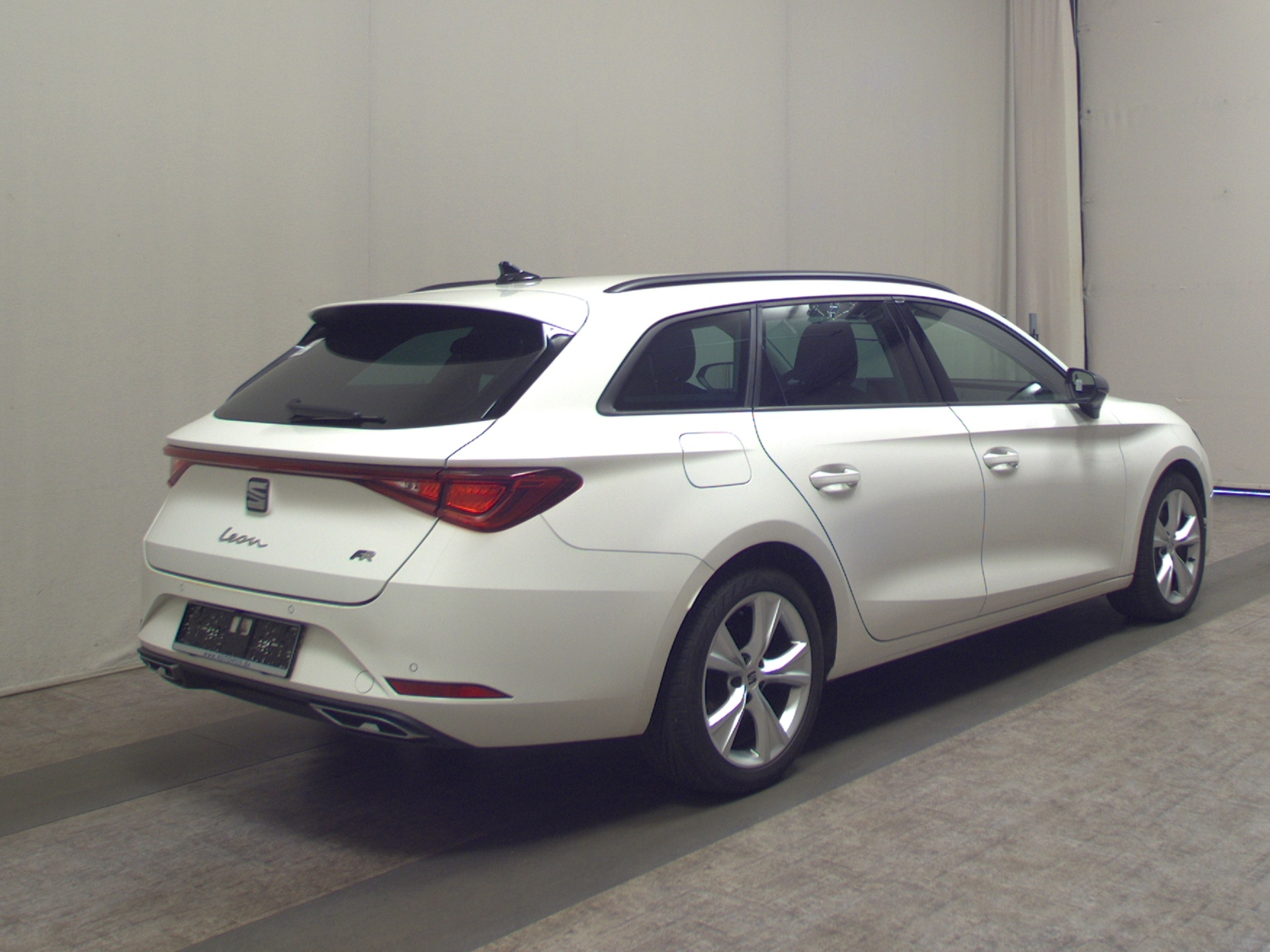 Seat Leon Sportstourer 2.0 TDI FR-Line Navi LED RfK 4
