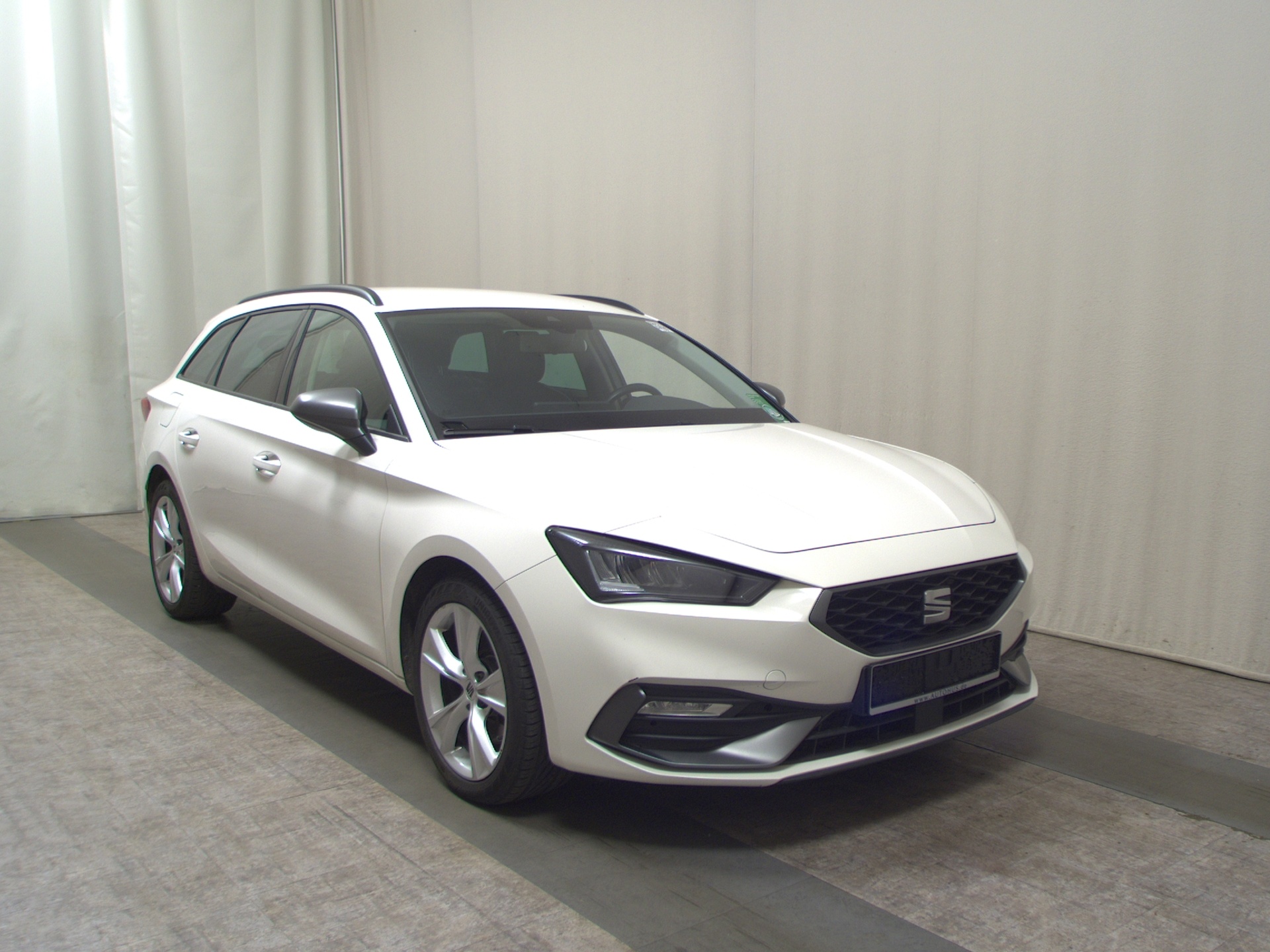Seat Leon Sportstourer 2.0 TDI FR-Line Navi LED RfK 3
