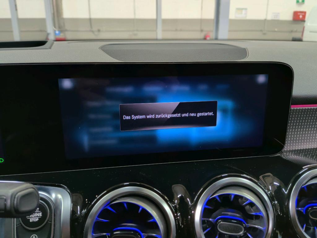 Mercedes-Benz GLB 220 d 4M Progressive T-LEDER NAVI LED SHZ HUD 10