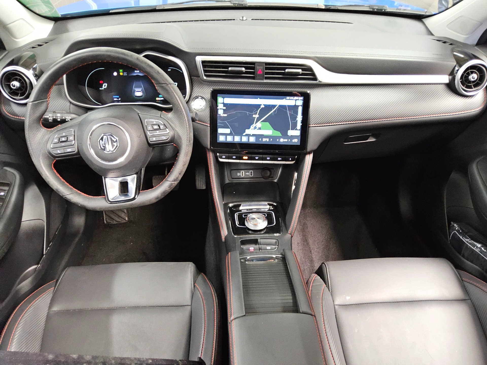 MG ZS Leder Navi LED Pano 360° ACC PDC Shz Klima 5