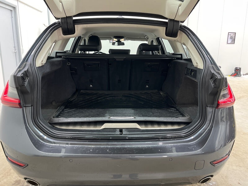 BMW 330e Touring Sport-Line SPORTSITZE KLIMAAUT LED RADIO MFL 11