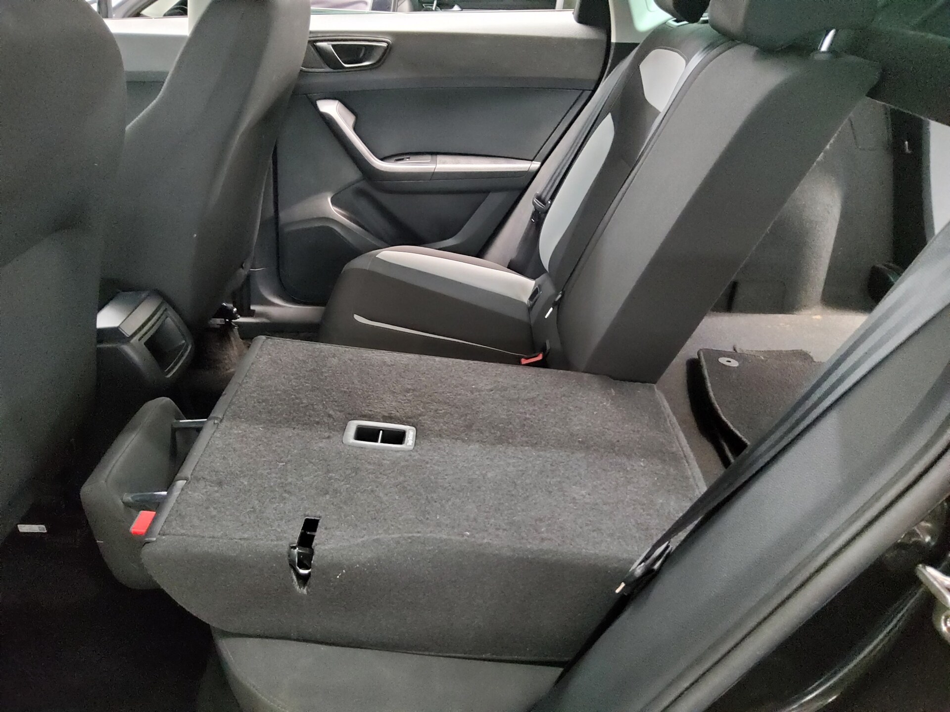 Seat Ateca 1.6 TDI Full Link PDC 12