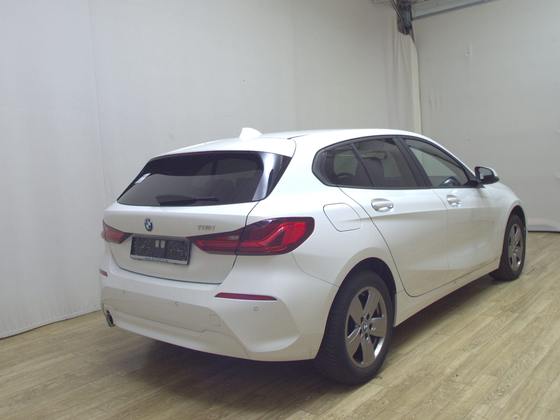 BMW 118i Advantage Navi LED LC-Pro PDC SHZ 4