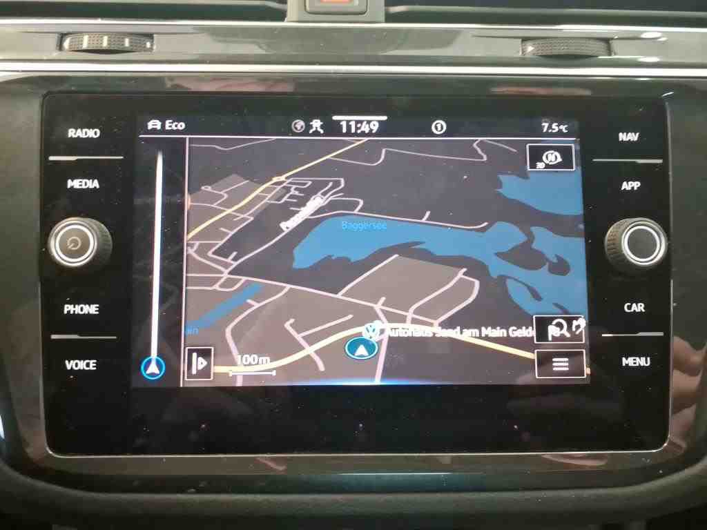 Volkswagen Tiguan 2.0 TDI 4M Life Navi LED AHK ACC 9