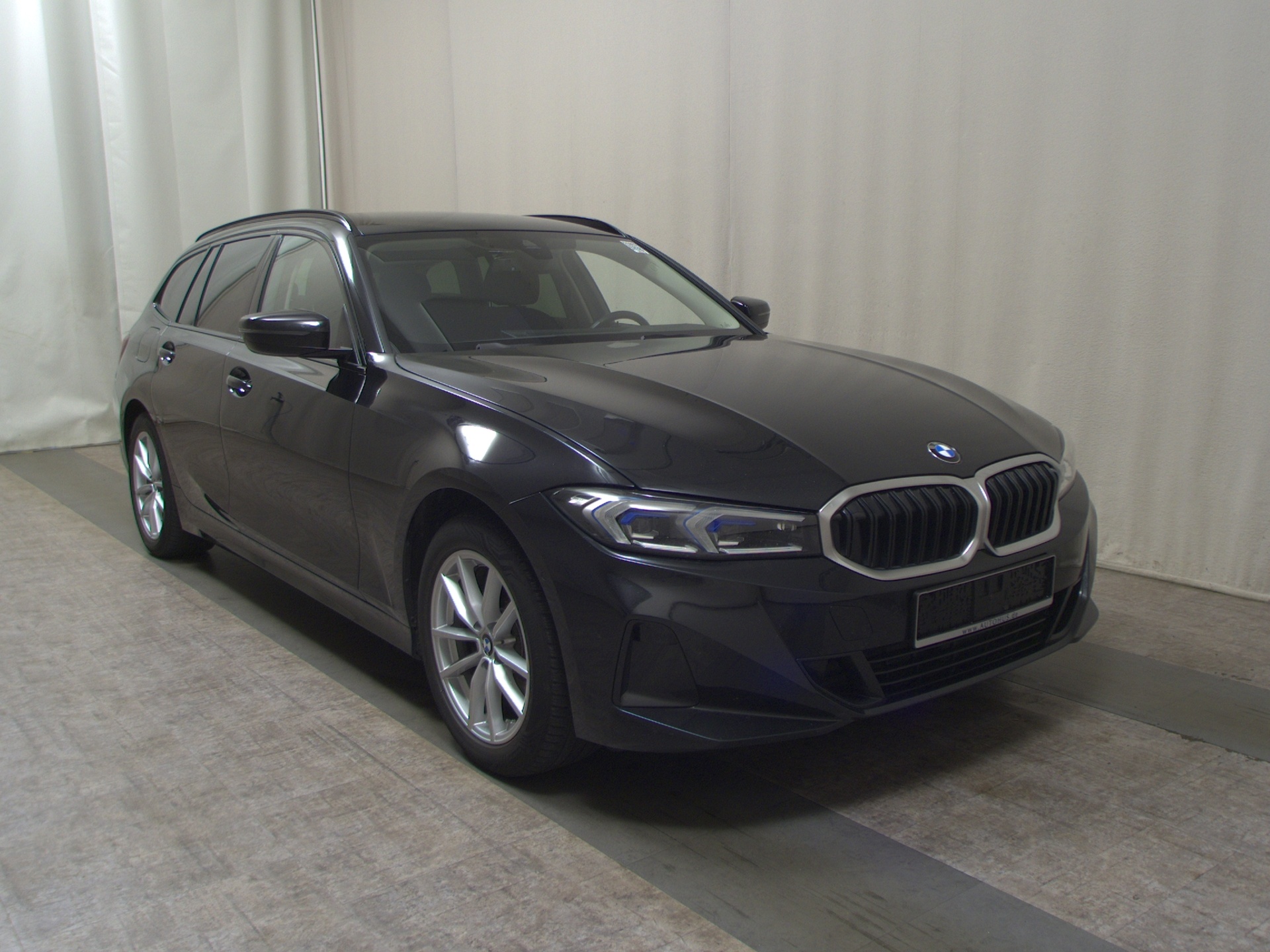BMW 318iA Touring Navi LED LC-Pro HuD RFK 3