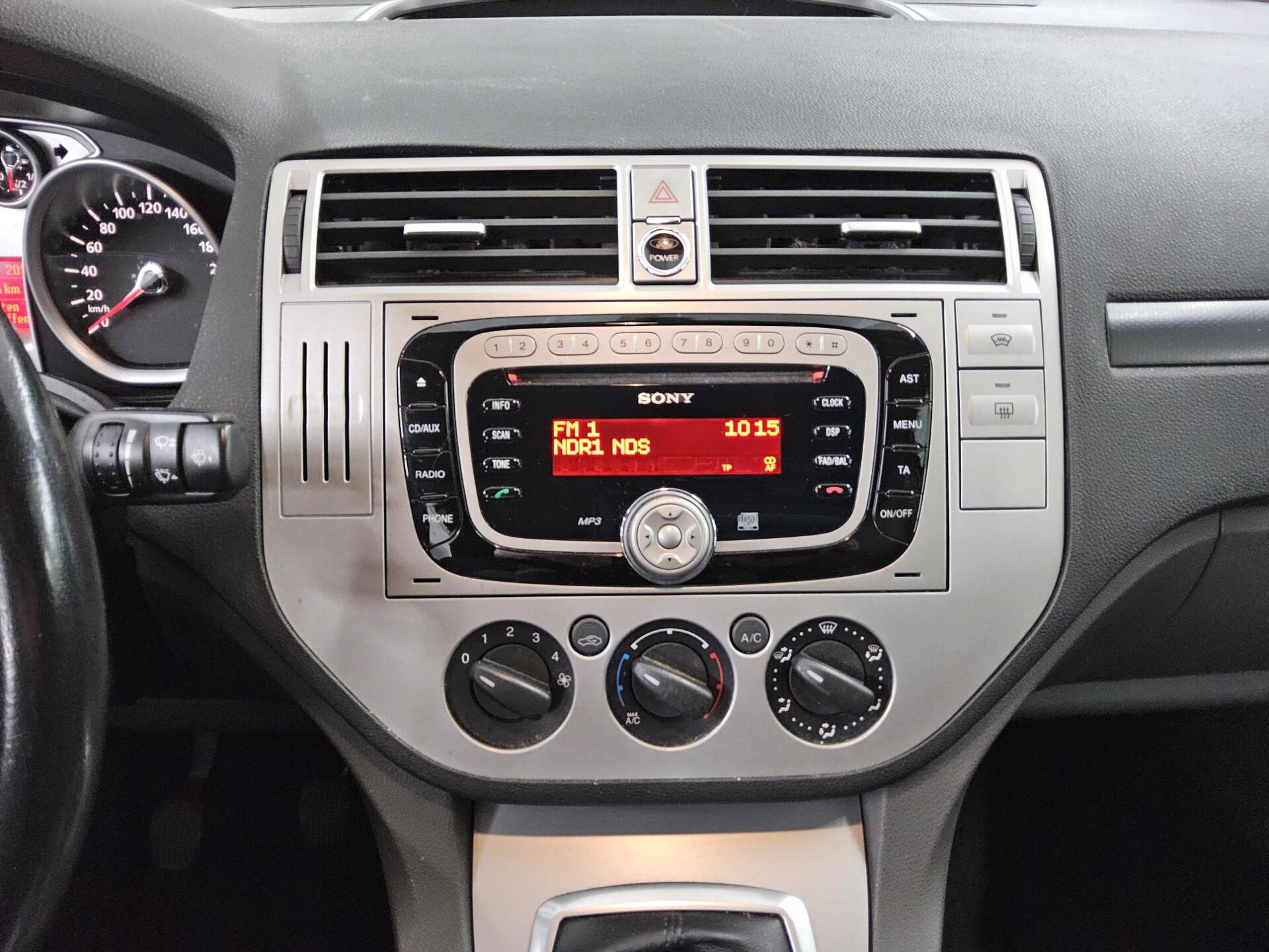 Ford Kuga 2.0 TDCi Champ.-Edit. AHK Klima CD 7