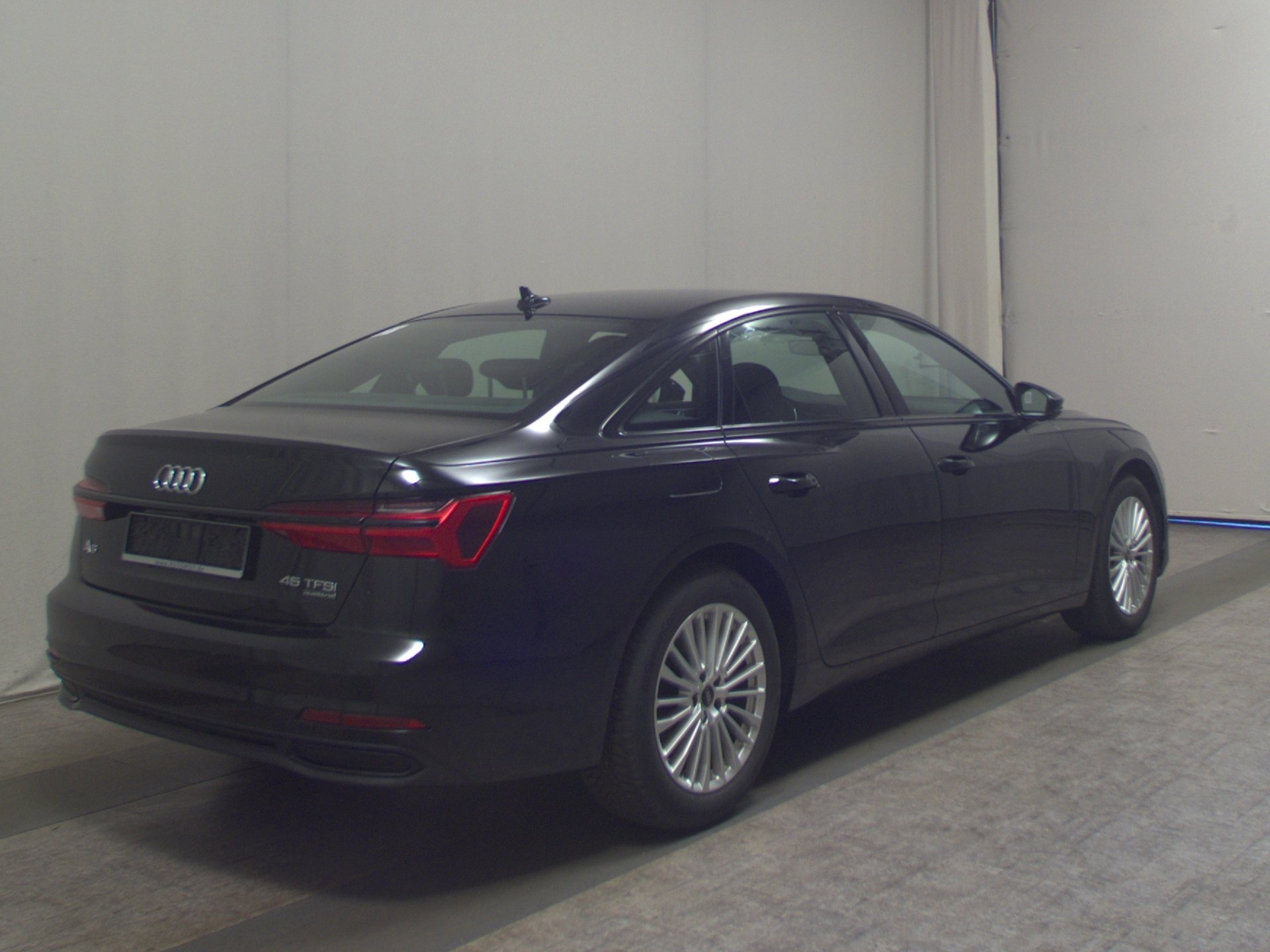 Audi A6 45 TFSI Qu. design Navi LED Leder RFK Shz 4