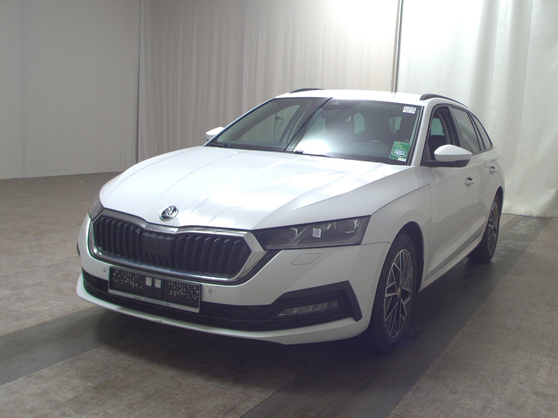 Skoda Octavia Kombi 2.0 TDI Ambition Navi LED vc RfK 2