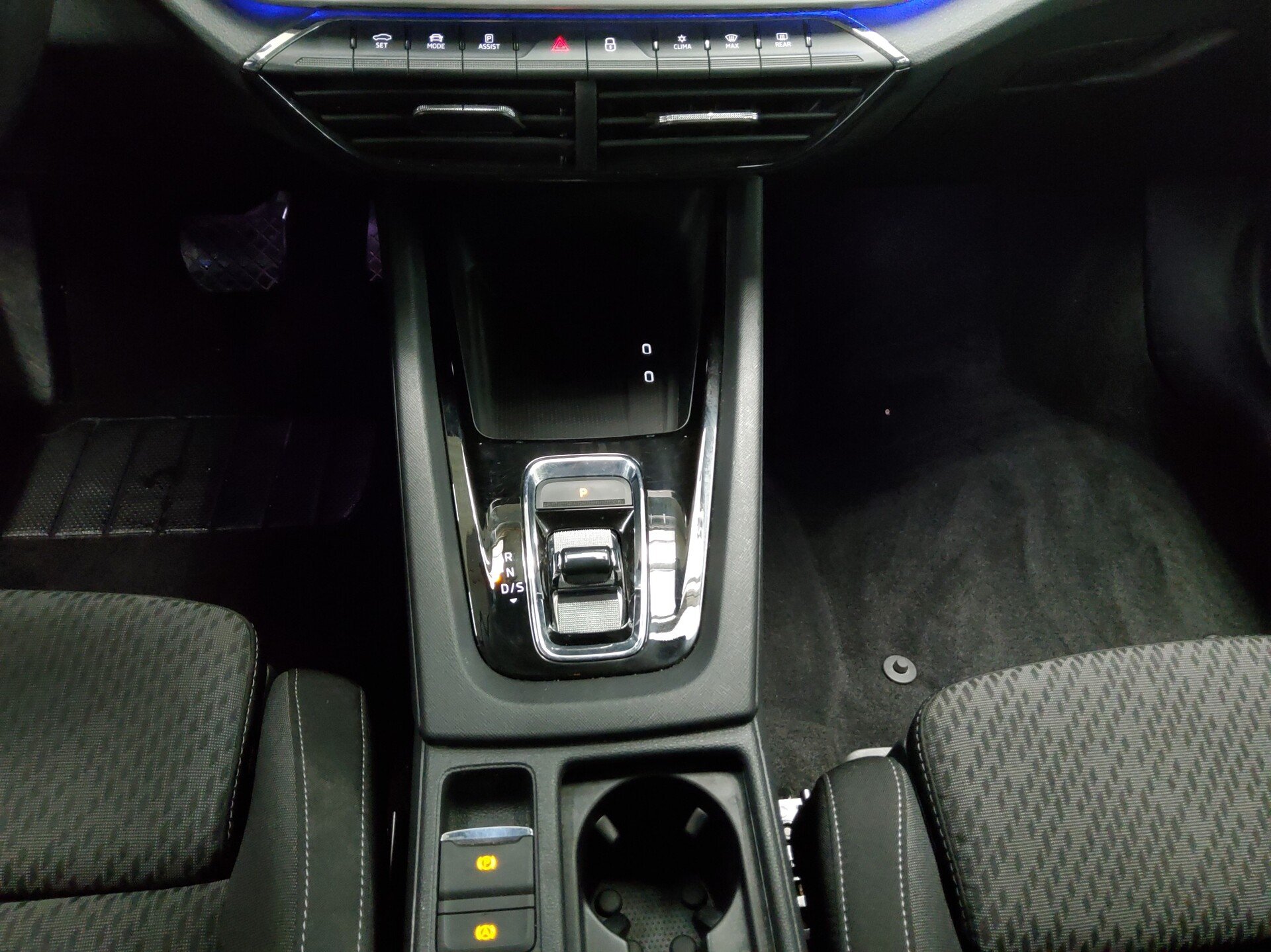 Skoda Octavia Kombi 2.0 TDI Ambition Navi LED Shz RFK 6