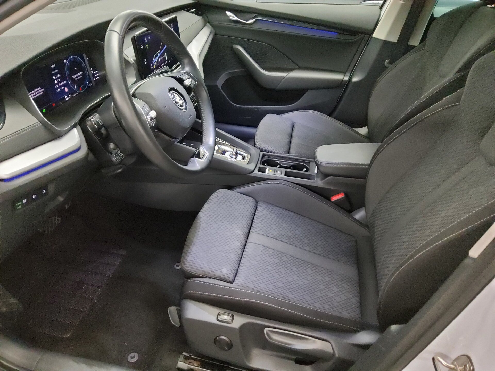 Skoda Octavia Kombi 2.0 TDI Ambition Navi LED Shz RFK 9