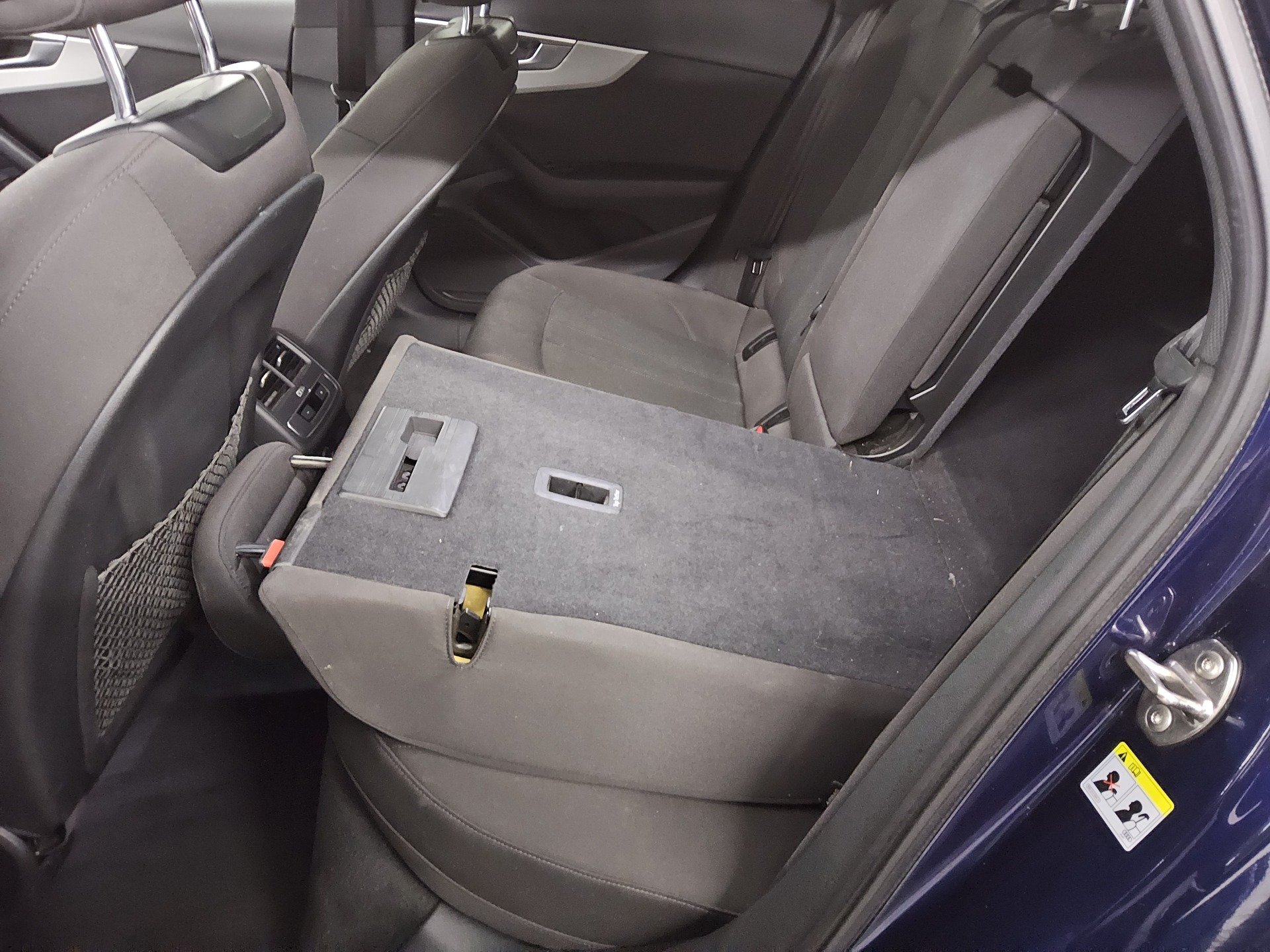 Audi A4 Avant 40 TDI advanced Pano Sound Navi+ Kamera 13