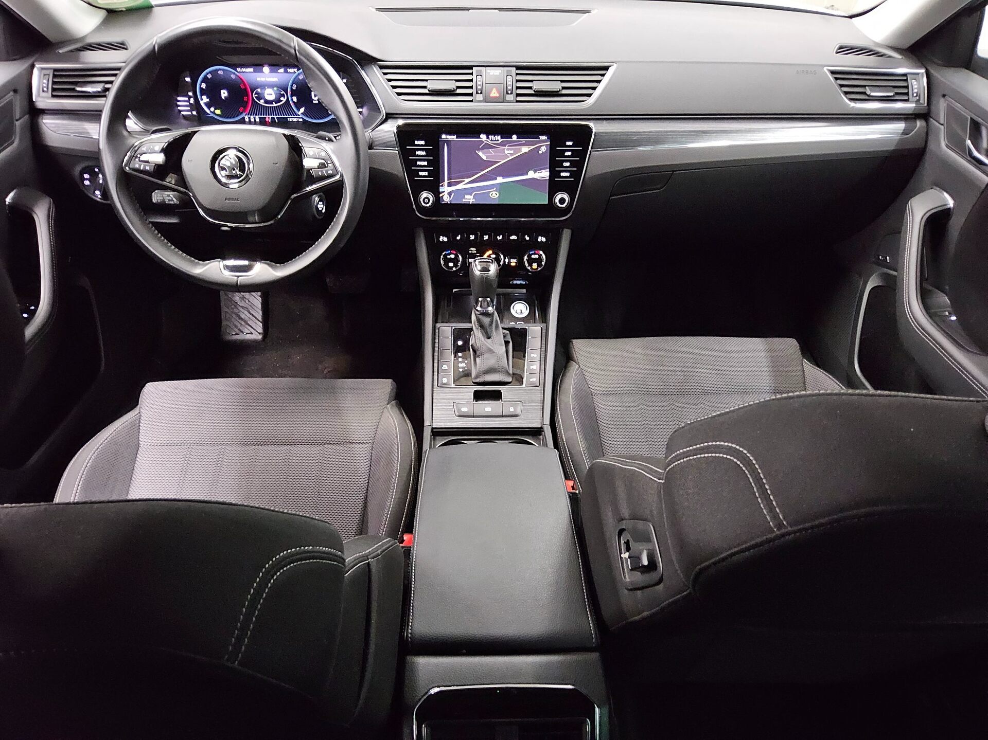 Skoda Superb Kombi 2.0 TDI Style Navi LED vc 360° ACC 5
