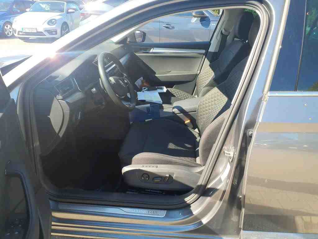 Skoda Superb Kombi 2.0 TDI Ambition Navi LED VC PDC 6