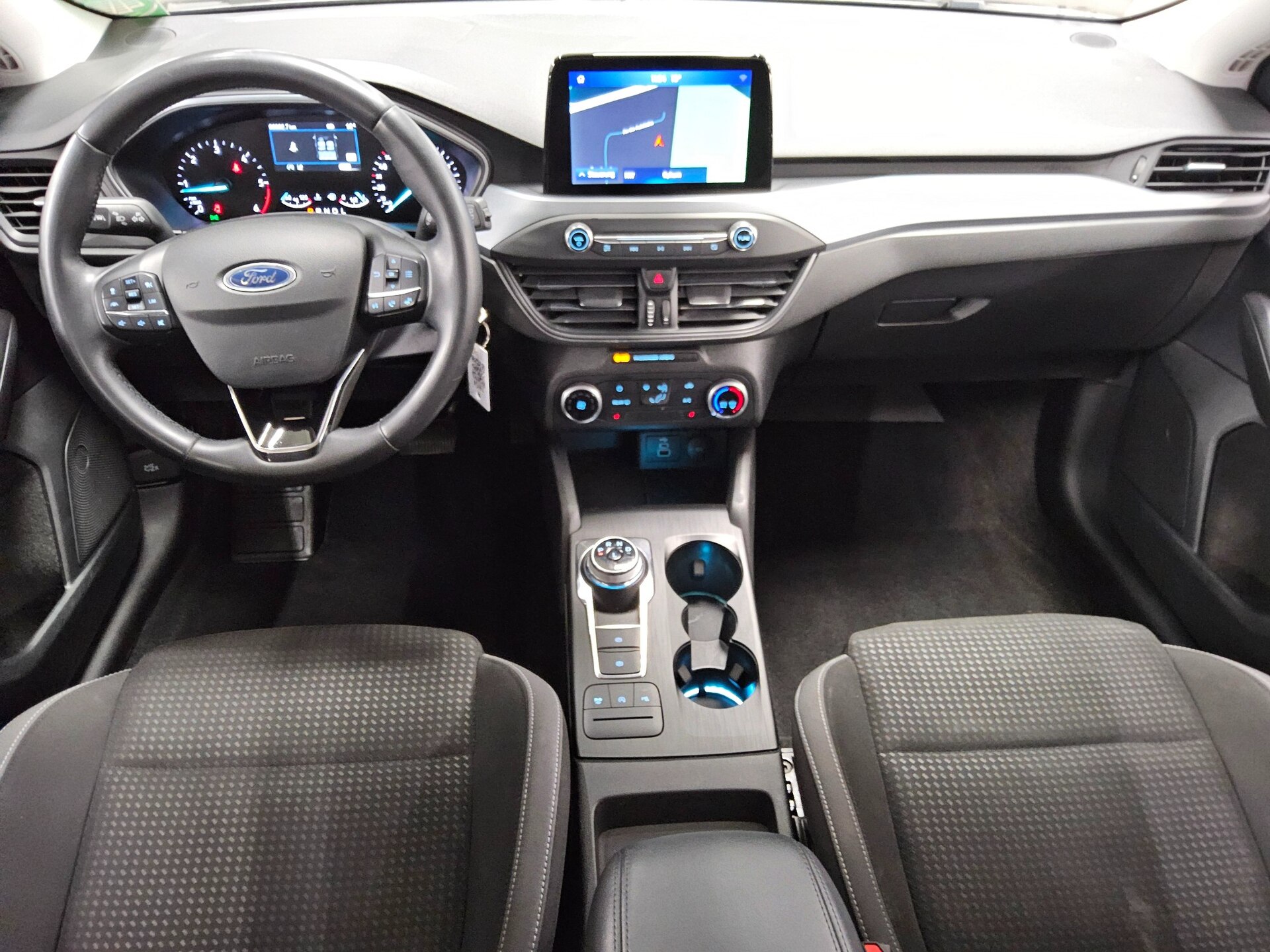 Ford Focus Turnier 1.5 EB Cool&Connect Navi LED AHK 5