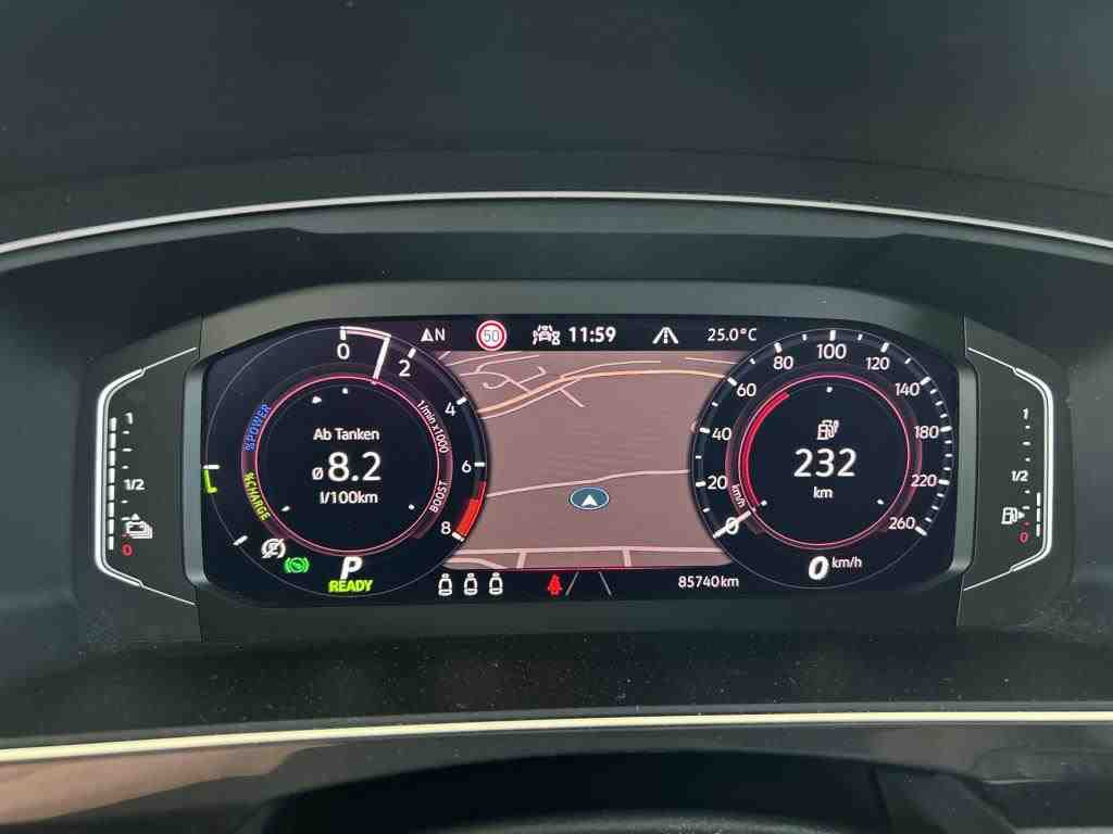 Volkswagen Tiguan 1.4 TSI R-Line NAVI LED SHZ HUD PDC 8