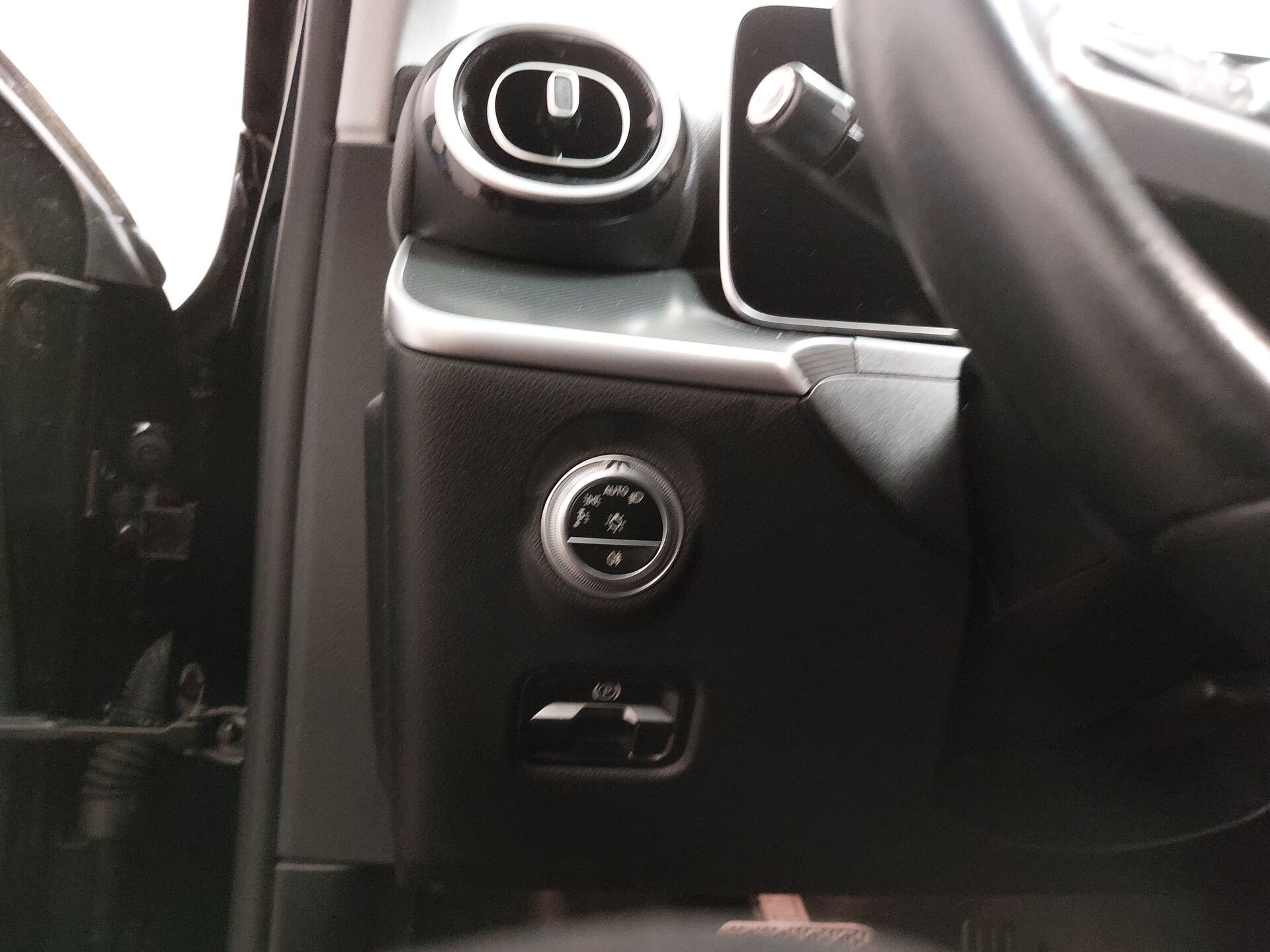 Mercedes-Benz C 220 T d Avantgarde NAVI LED KAMERA 13