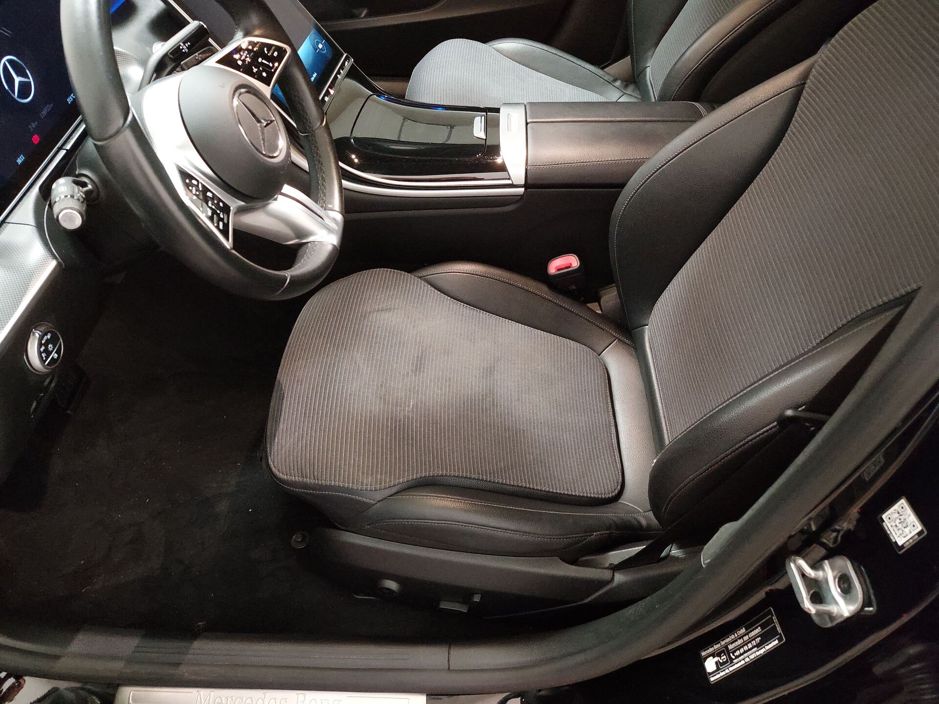 Mercedes-Benz C 220 T d Avantgarde NAVI LED KAMERA 12