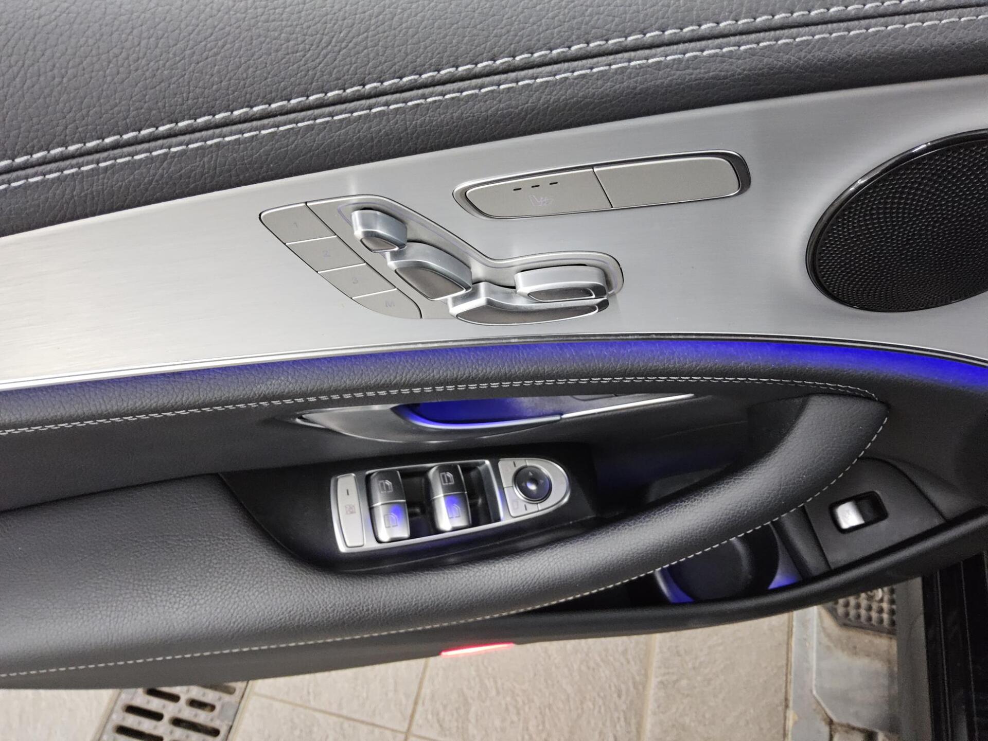 Mercedes-Benz E 220 T d AMG-Line Navi LED Shz AHK 360° 10