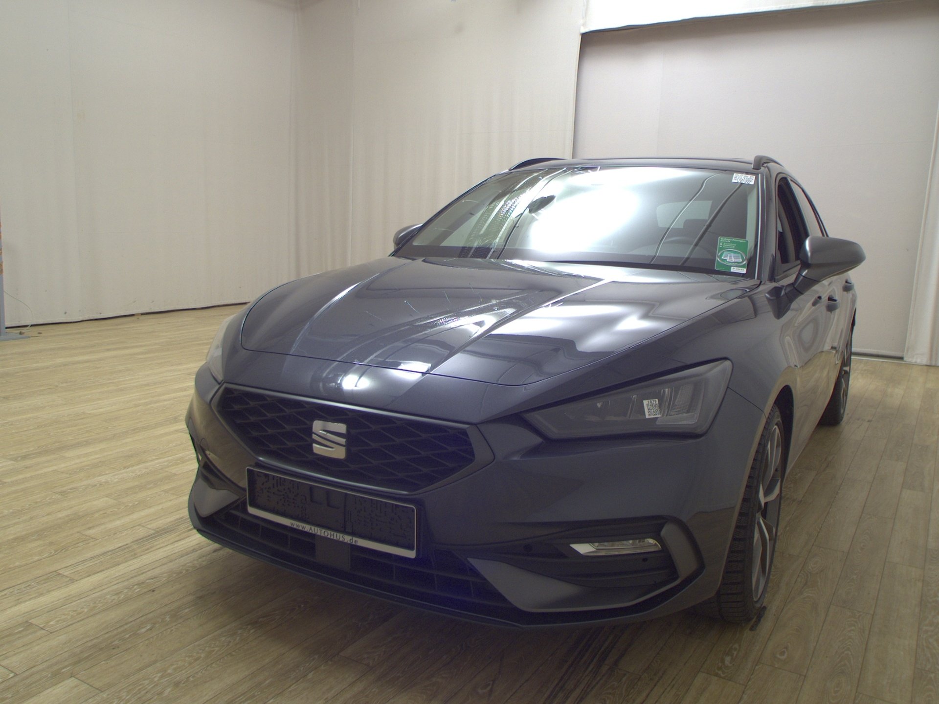 Seat Leon Sportstourer 2.0 TDI FR-Line Navi LED vc 2