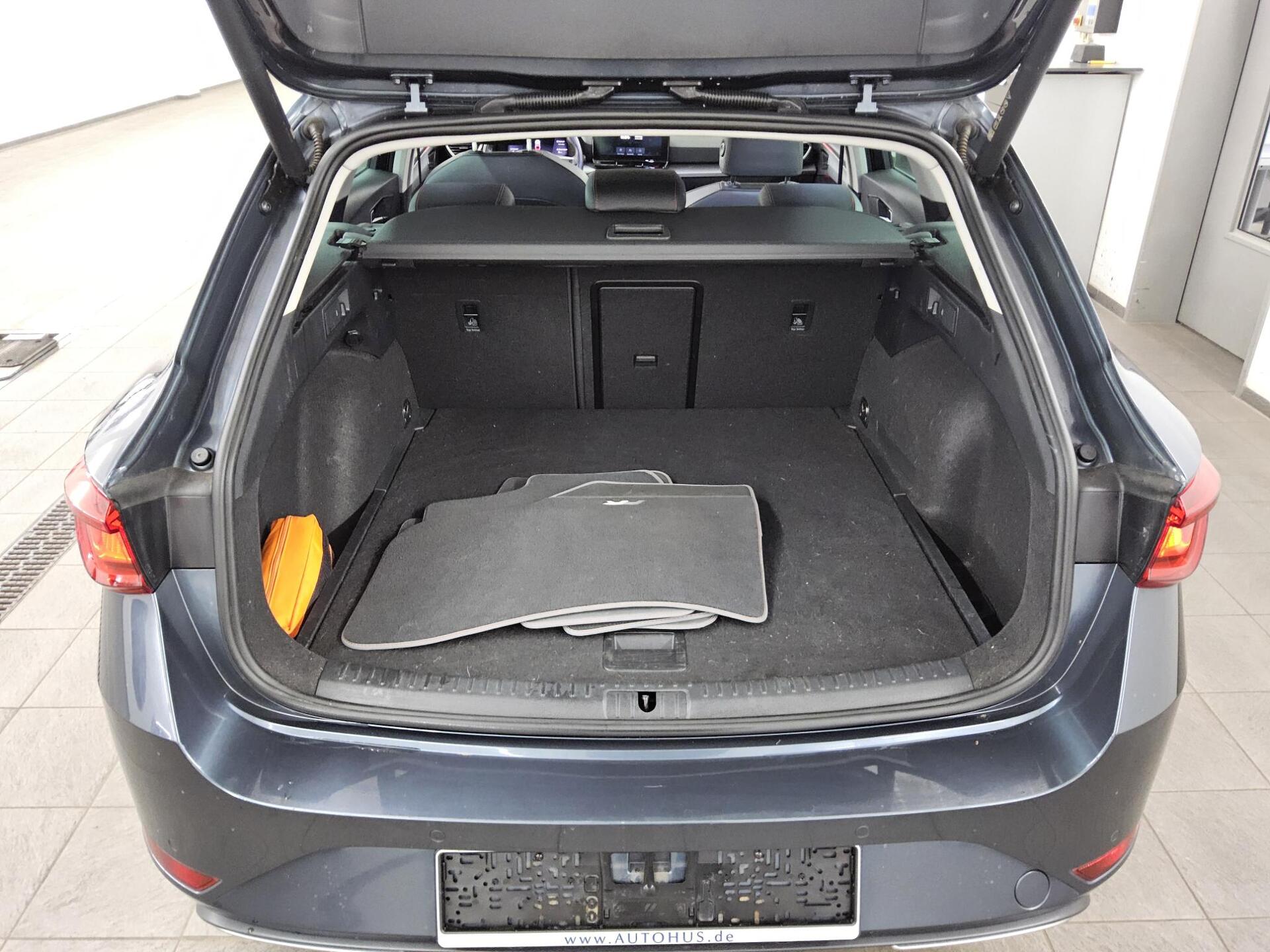 Seat Leon Sportstourer 2.0 TDI FR-Line Navi LED vc 12