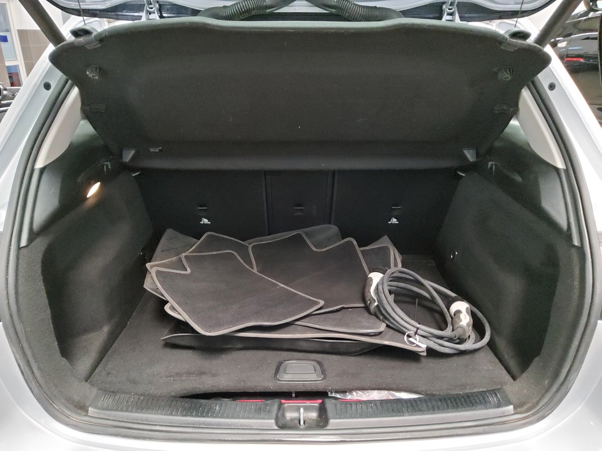 Mercedes-Benz B 250 e Style Navi Shz Memory el.Heck RFK 12
