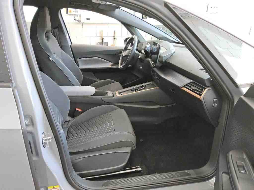 Cupra Born PDC LED SPURHALTE KEYLESS DC 6