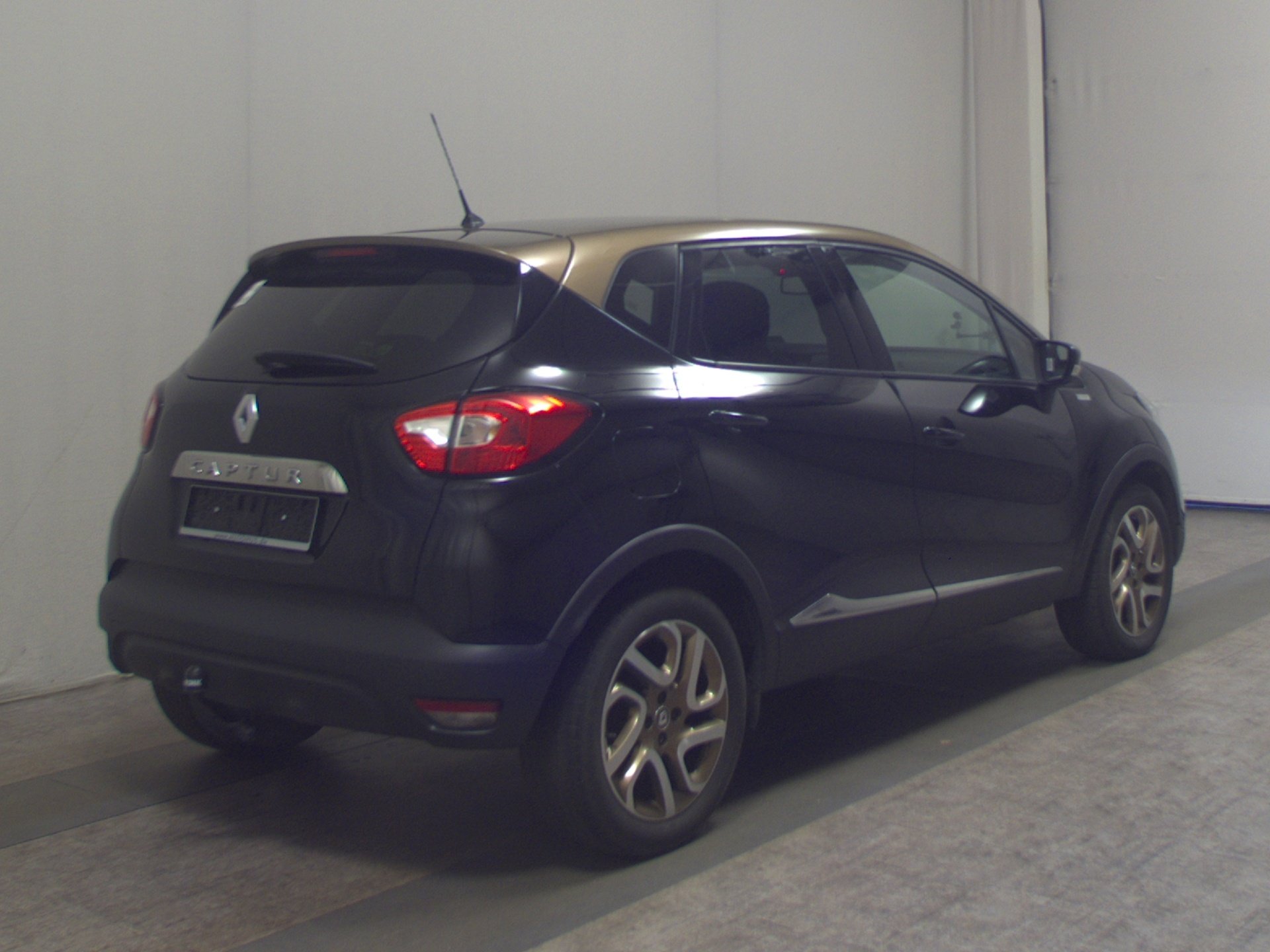 Renault Captur 1.5 dCi Energy Navi AHK RfK Keyless Shz 4