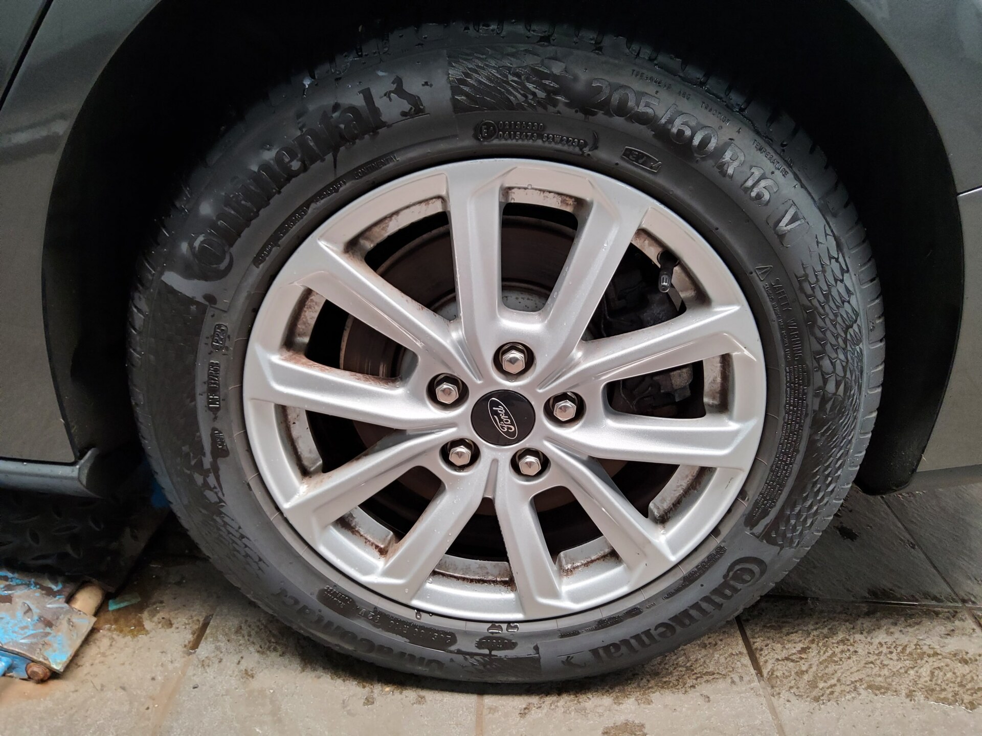 Ford Focus Turnier 1.5 EB Cool&Connect Navi LED Shz PDC 10