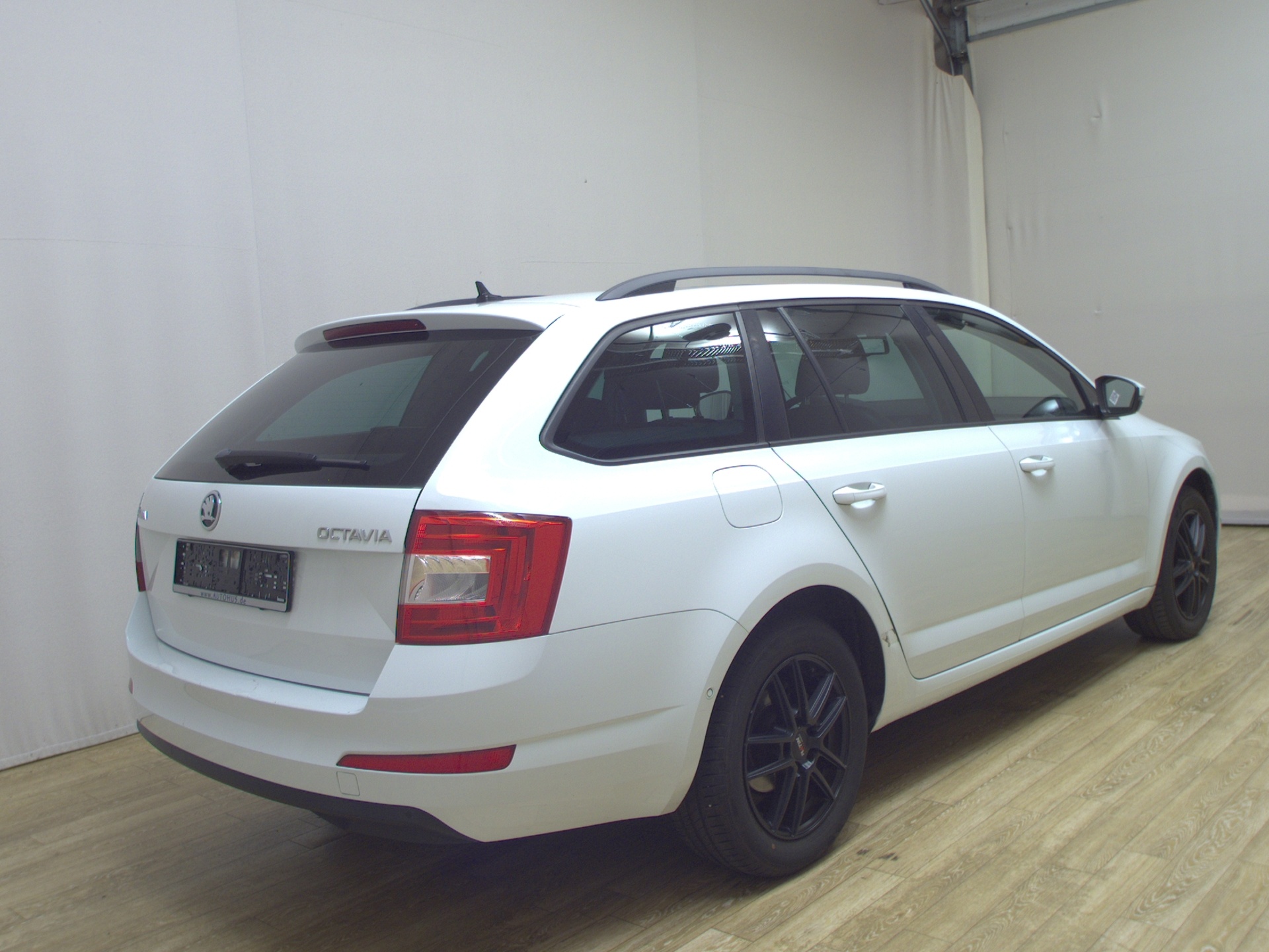 Skoda Octavia 1.6 TDI Pano Navi Tempomat 4