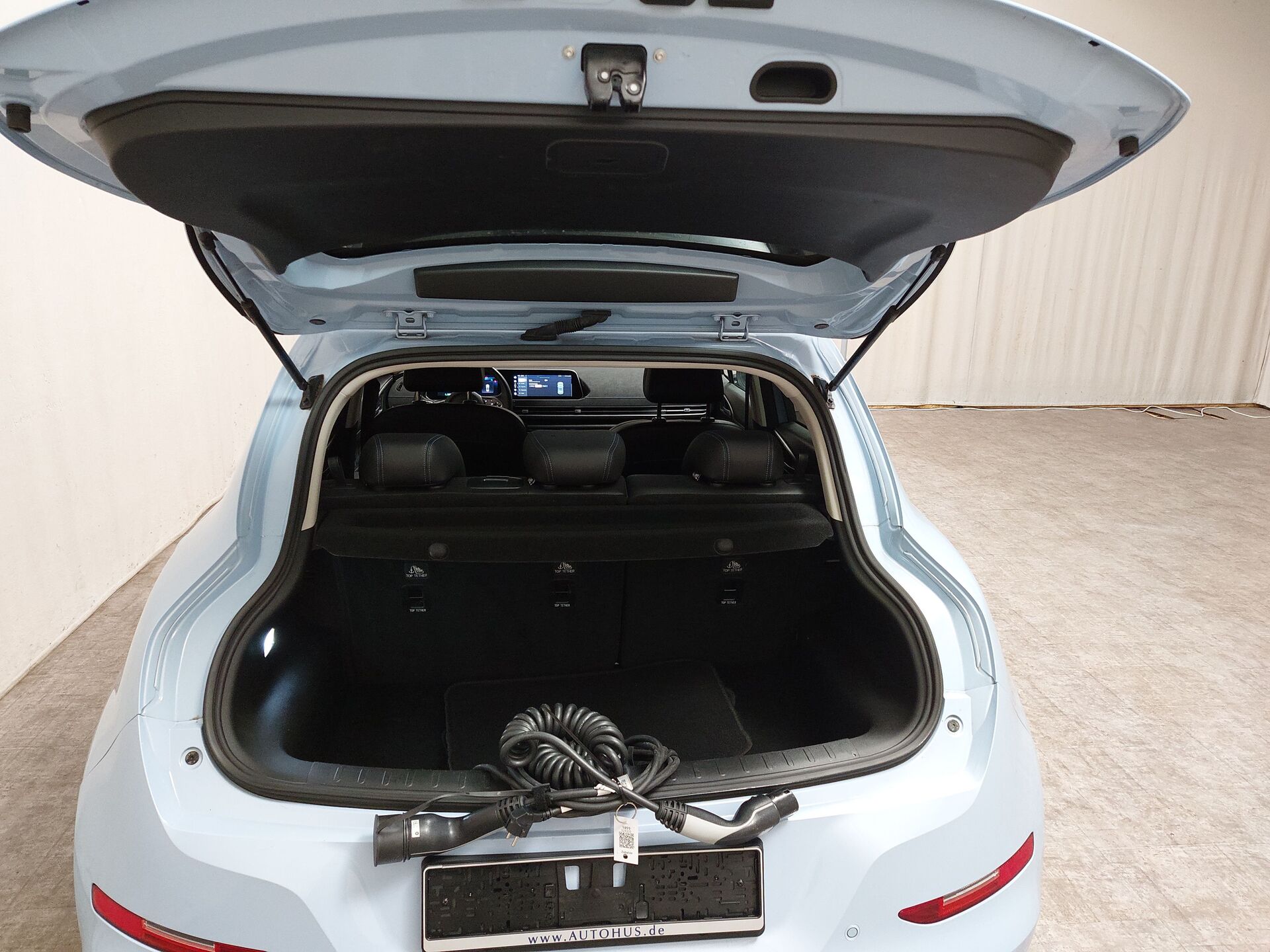 ORA Funky Cat T-LEDER NAVI KLIMAAUT LED PDC 19
