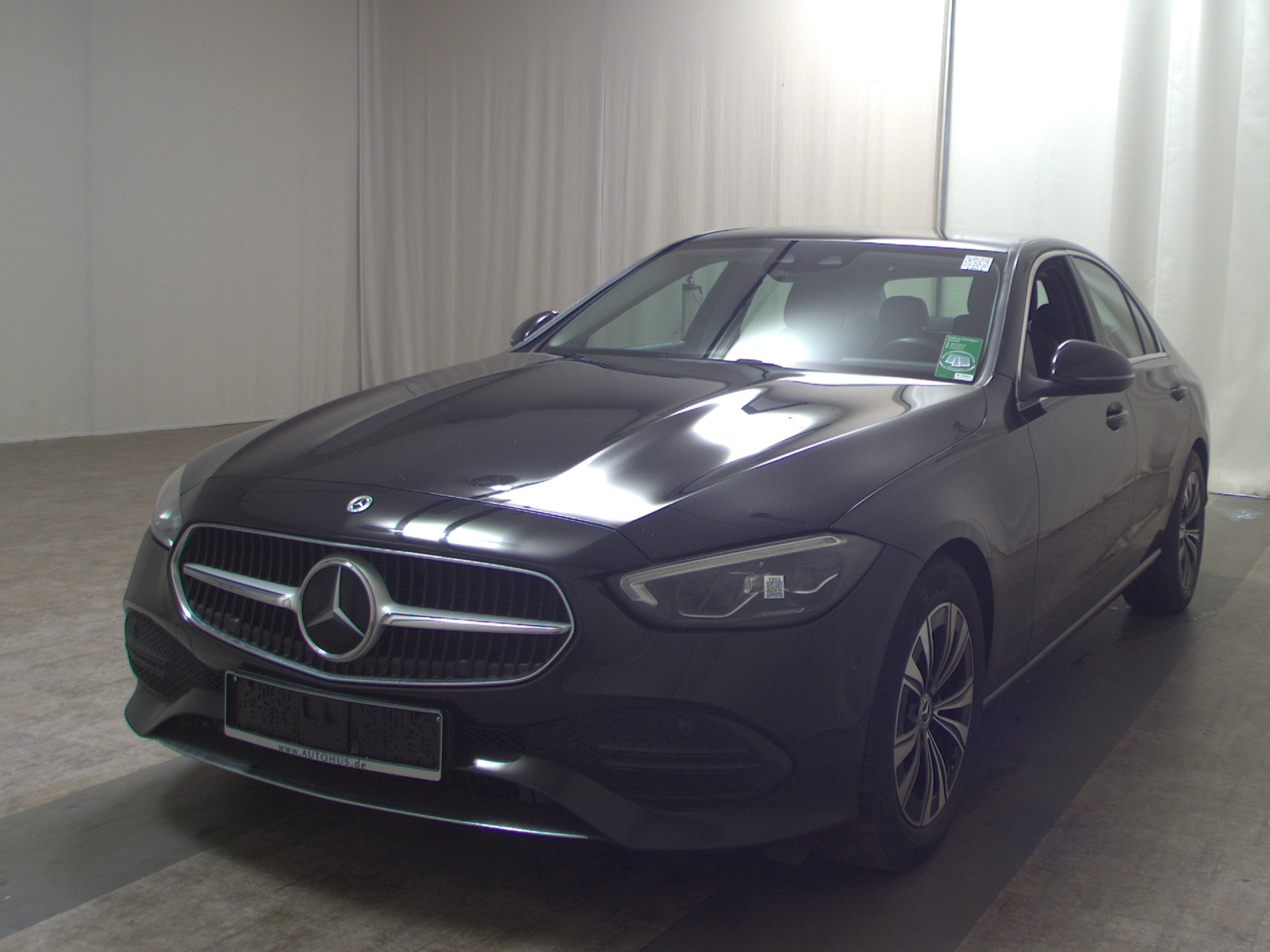 Mercedes-Benz C 220 d Avantgarde T-Leder Navi LED AHK MBUX 2