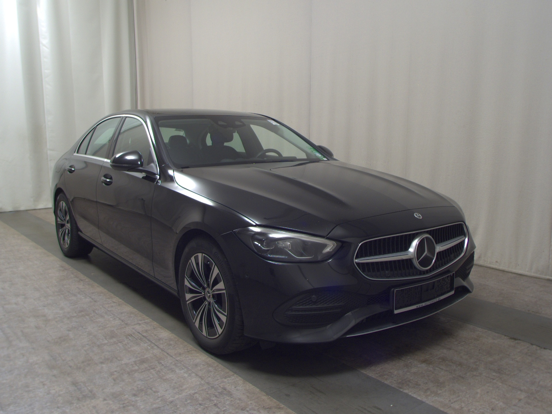 Mercedes-Benz C 220 d Avantgarde T-Leder Navi LED AHK MBUX 3