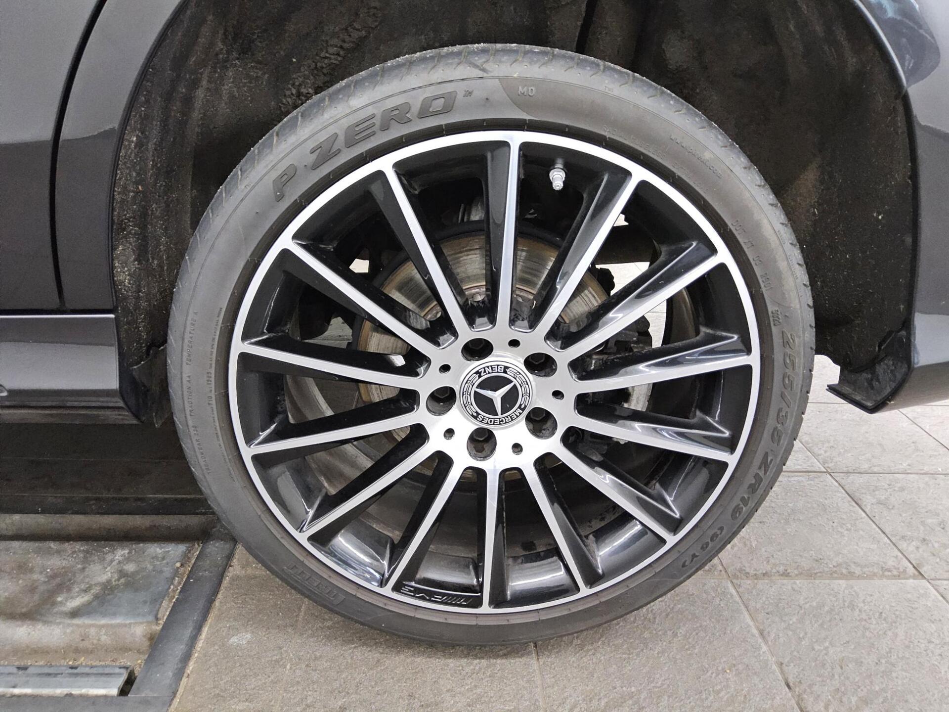 Mercedes-Benz C 220 T d AMG-Line Leder Navi MB-LED Sound AHK 10