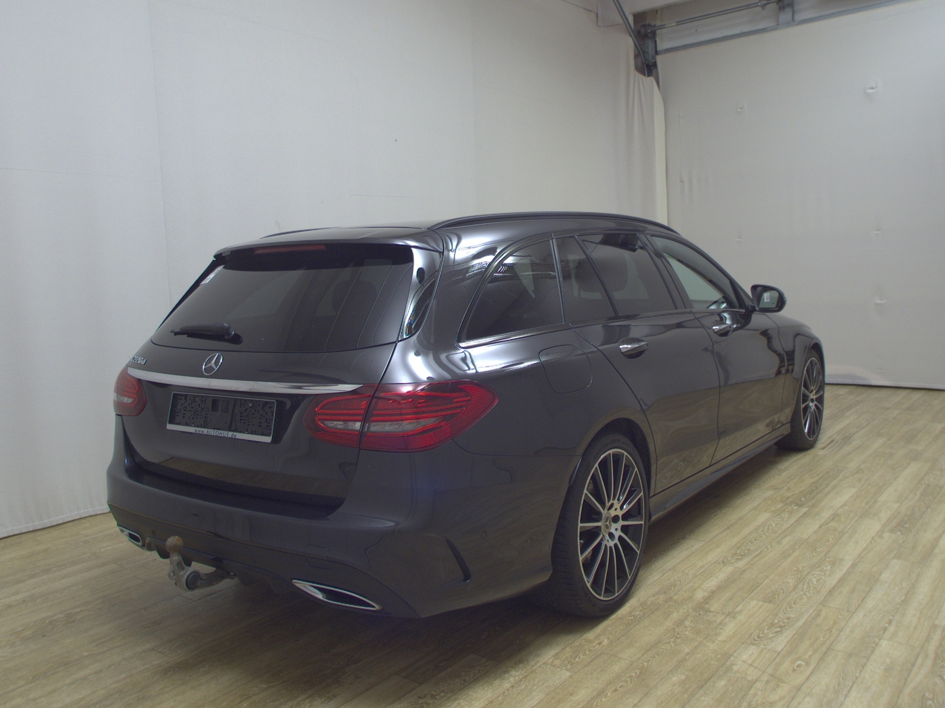 Mercedes-Benz C 220 T d AMG-Line Leder Navi MB-LED Sound AHK 4