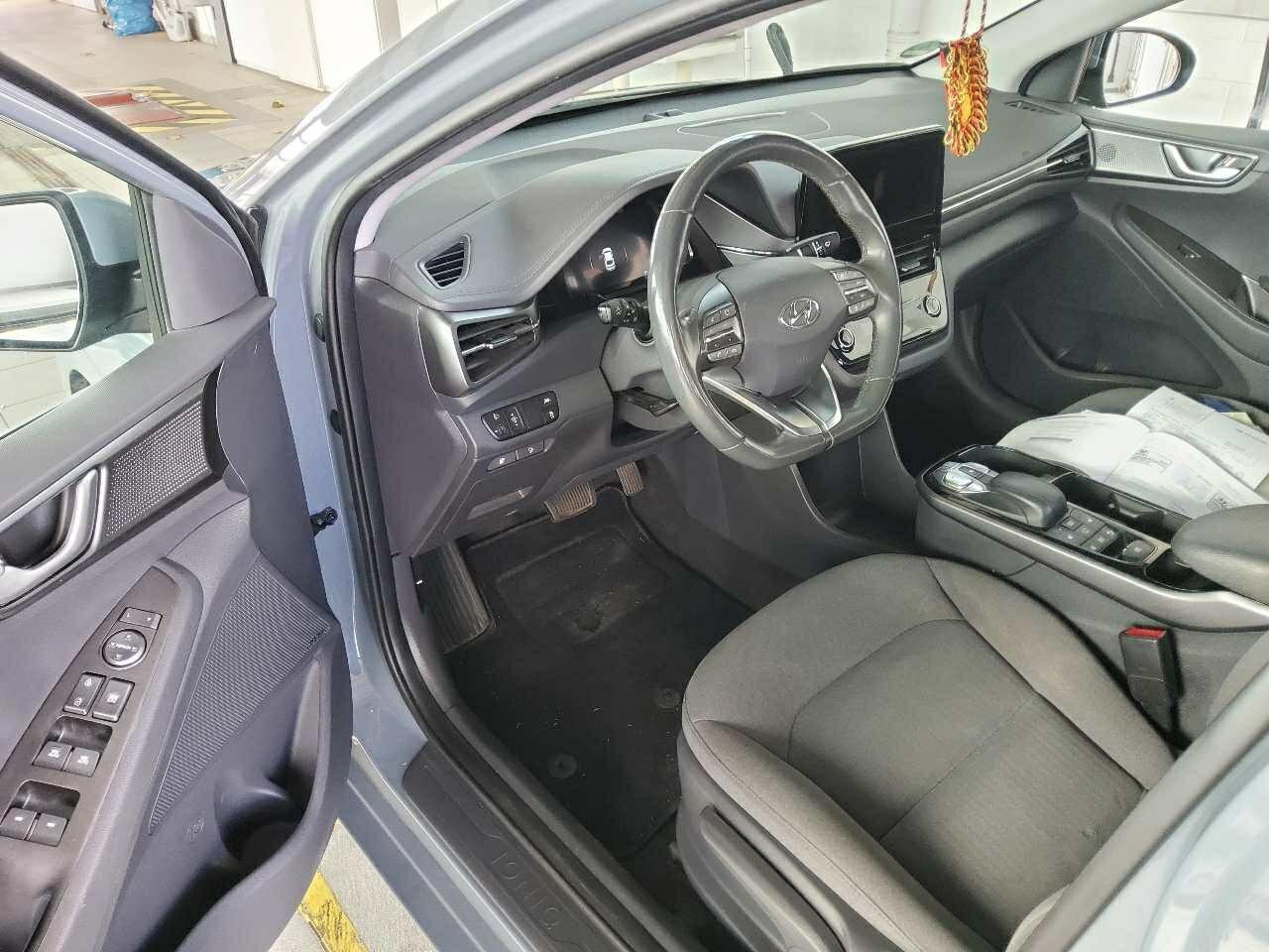 Hyundai IONIQ Trend Navi LED Kamera SHZ 6