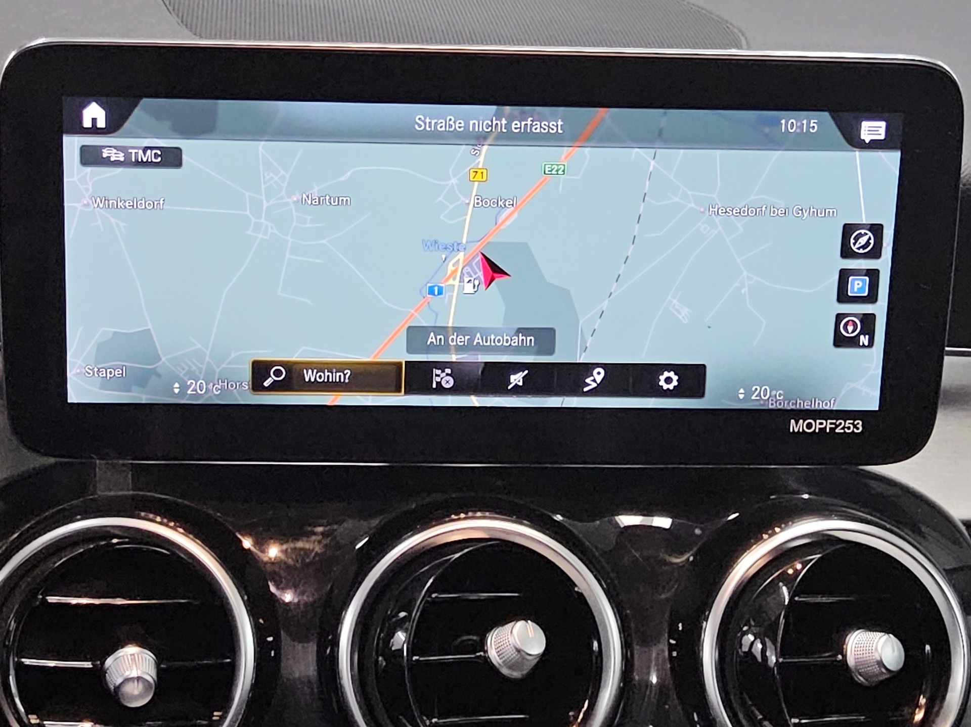 Mercedes-Benz GLC 300 e 4M Navi LED Pano AHK Kamera 7