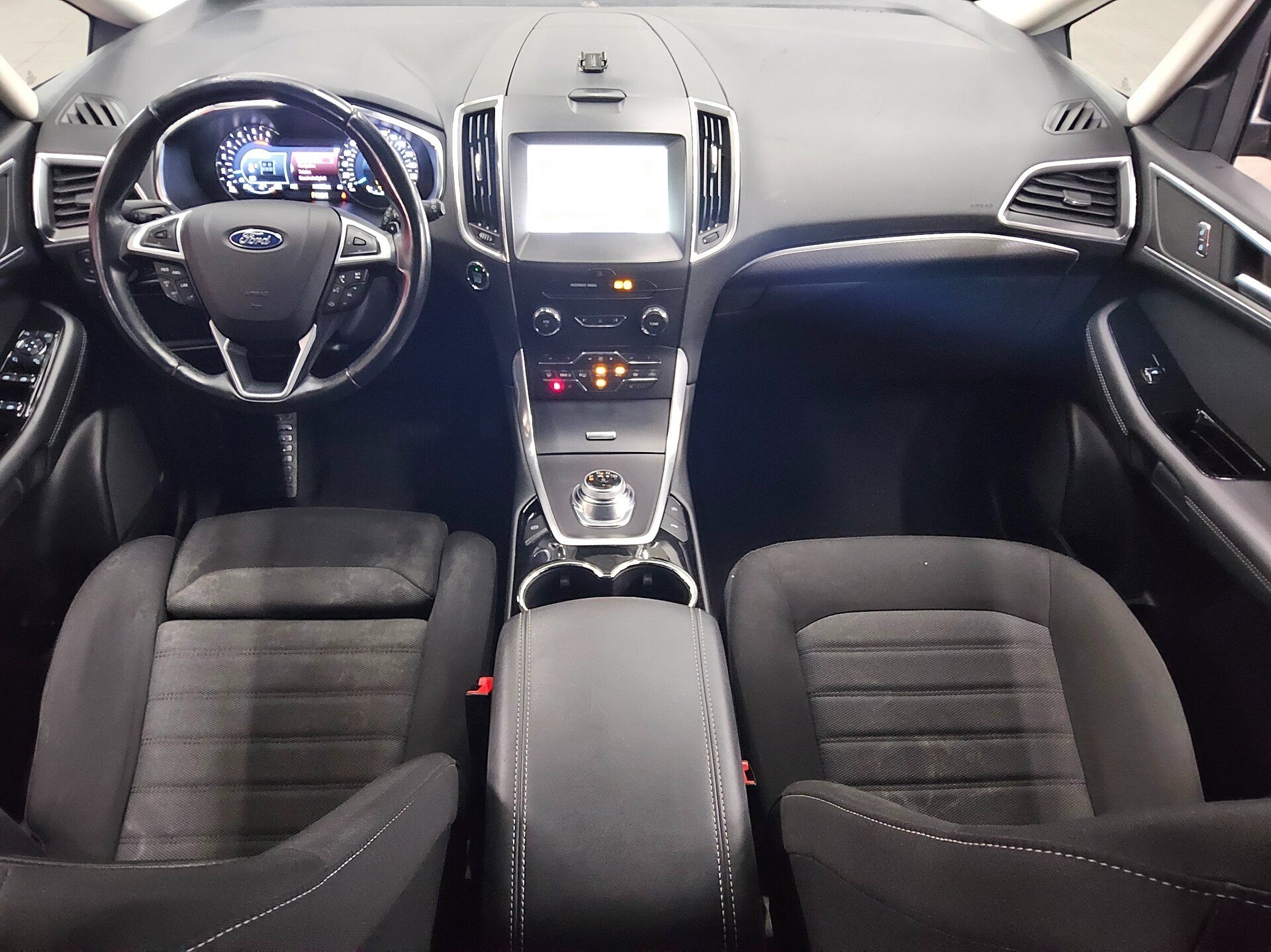 Ford S-Max 2.0 EB Titanium Navi LED RfK AHK DAB PDC 5