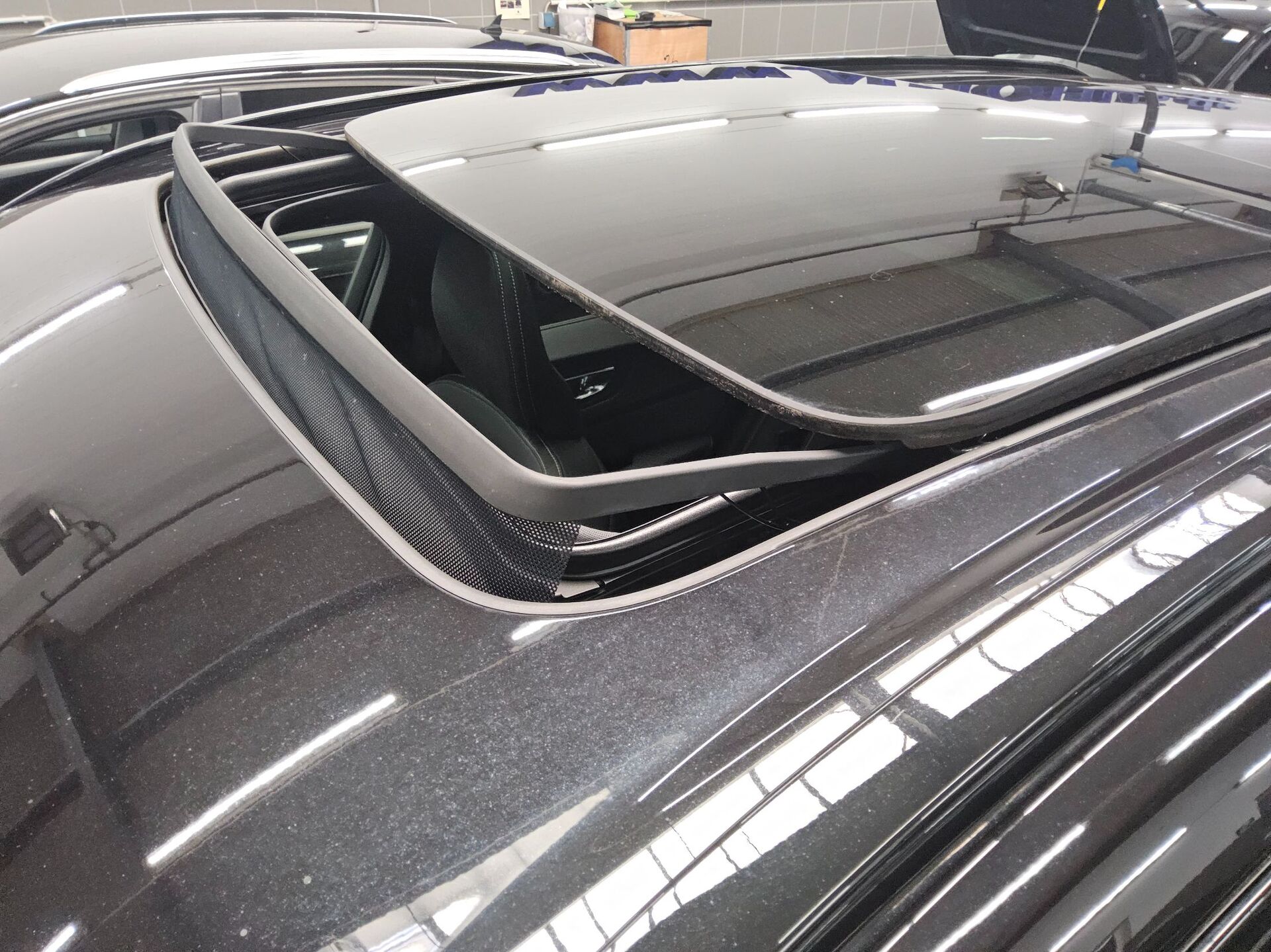 Volvo XC60 D4 R-Design T-Leder Navi LED Pano HuD H-K 13