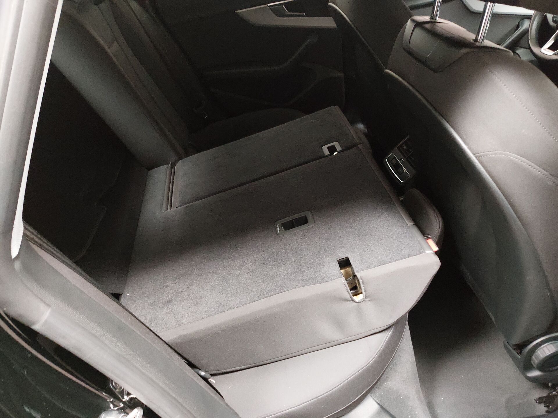 Audi A5 40 TFSI advanced Navi Matrix vc Shz 14