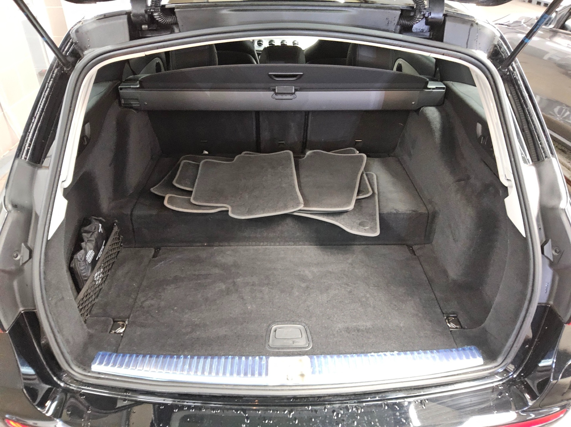 Mercedes-Benz E 300 T de Avantgarde T-Leder Navi LED Wide RfK 12