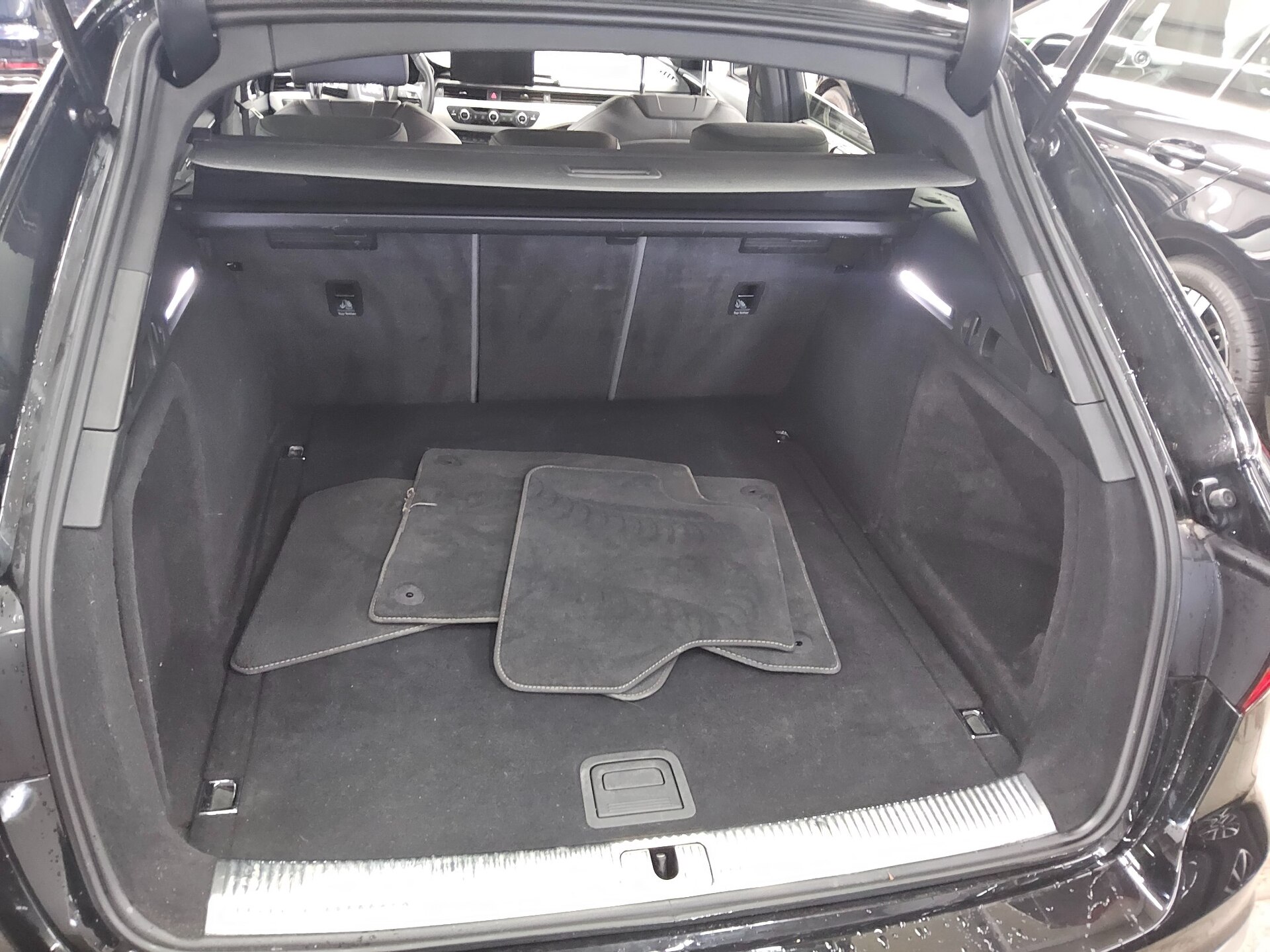 Audi A4 Avant 40 TDI S-Line Navi Matrix vc Sound 13