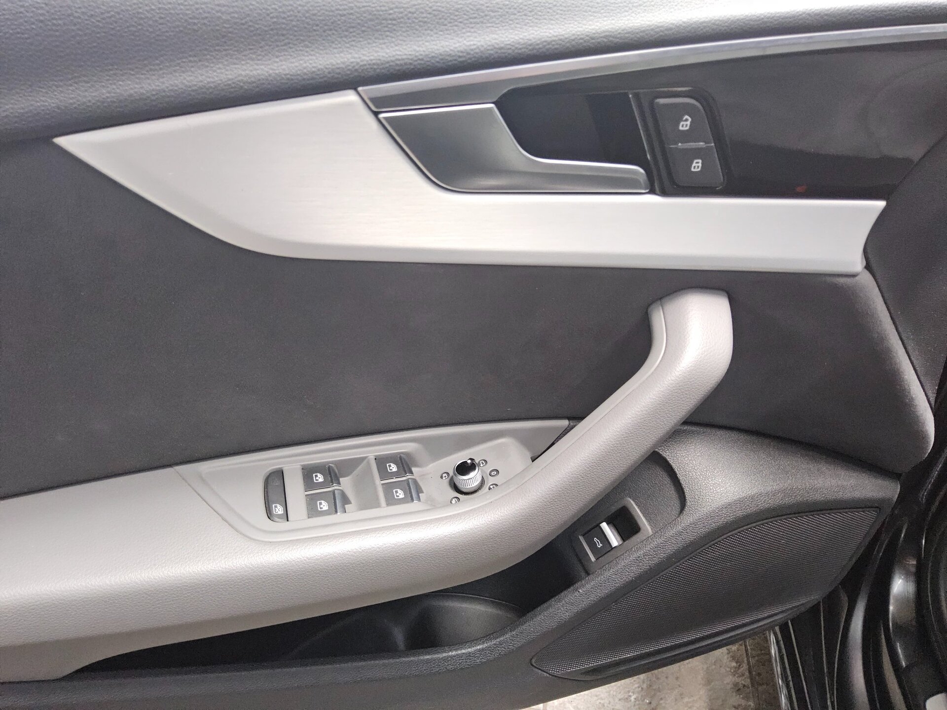 Audi A4 Avant 40 TDI S-Line Navi Matrix vc Sound 10