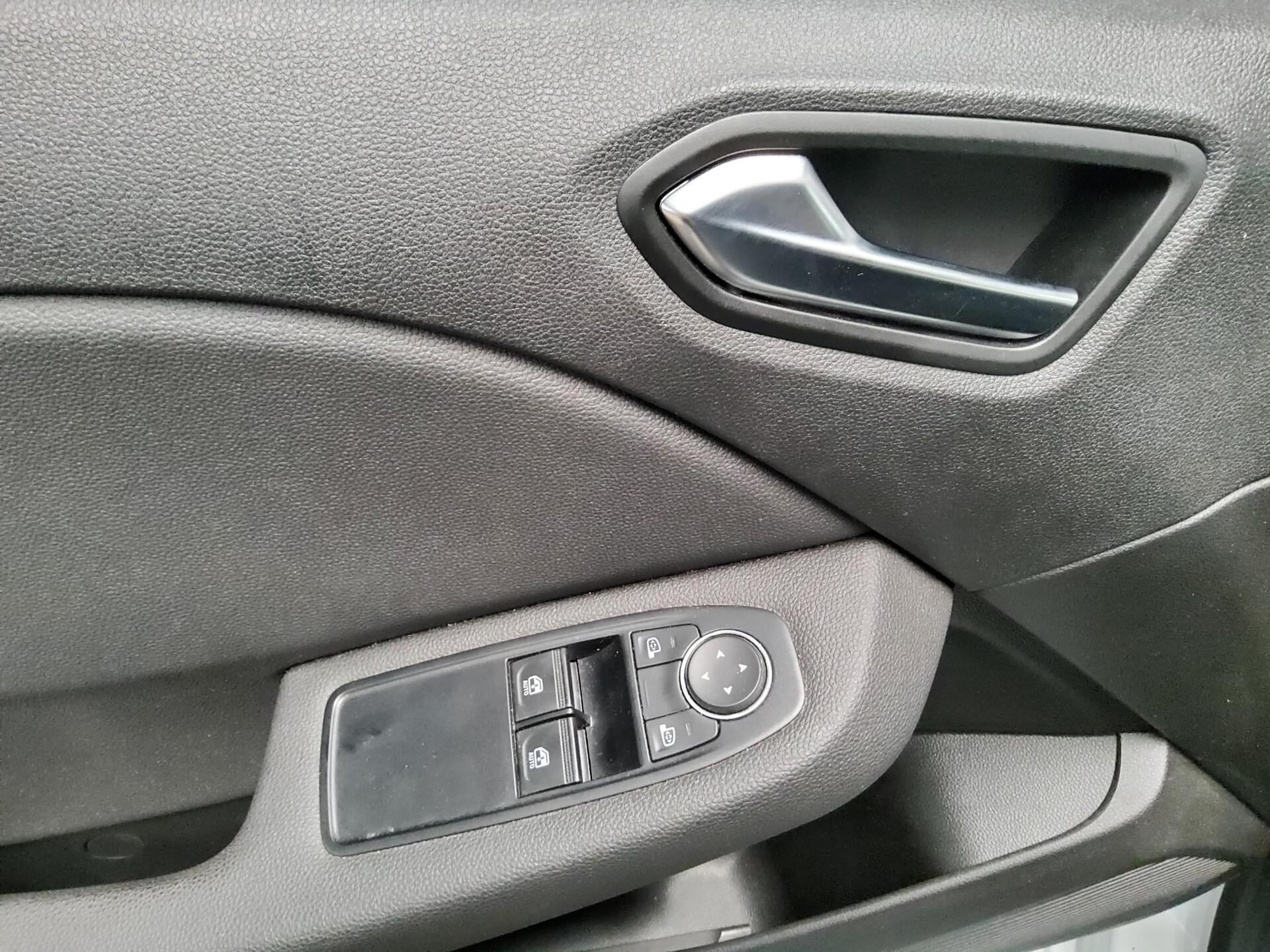 Renault Clio 1.0 Experience DAB+ Shz Klima LED 9