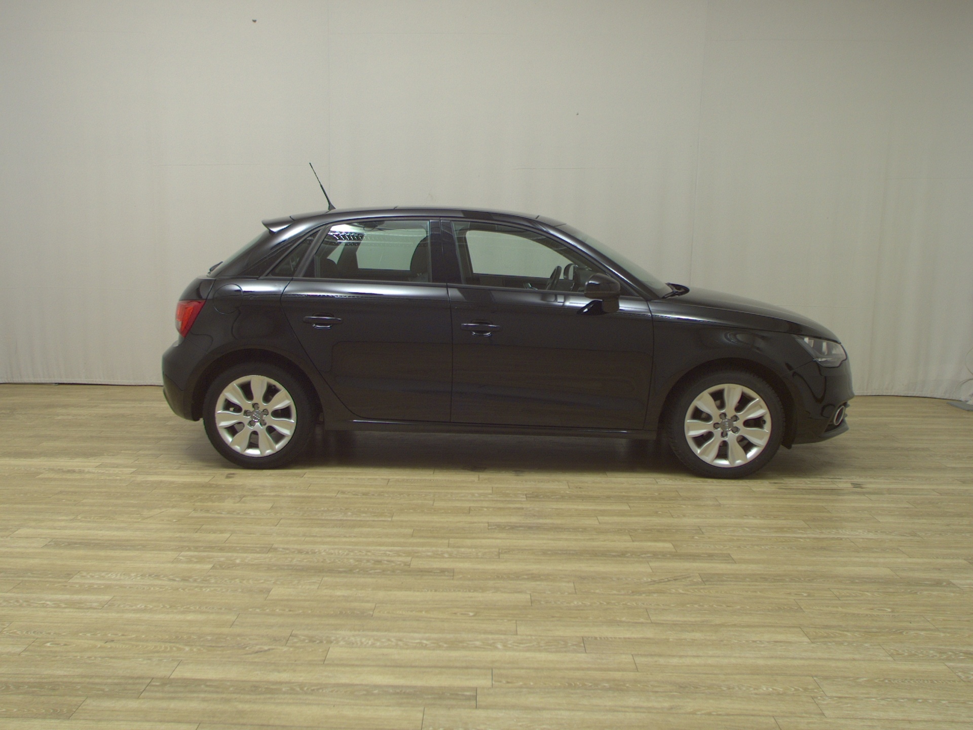 Audi A1 Sportback 1.2 TFSI Ambition Nav Pano HU 02/27