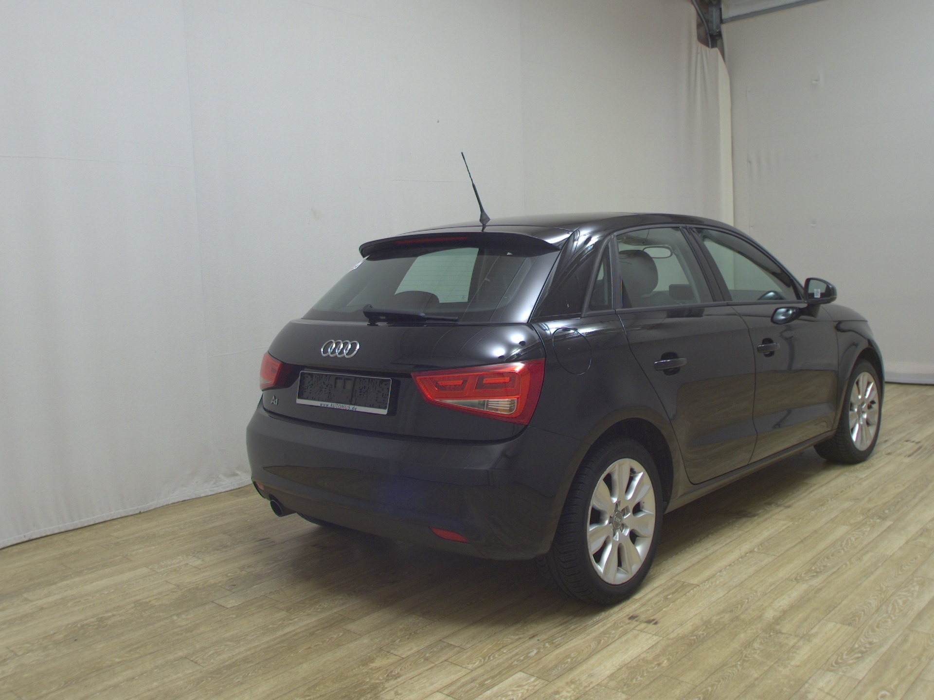 Audi A1 Sportback 1.2 TFSI Ambition Nav Pano HU 02/27 4