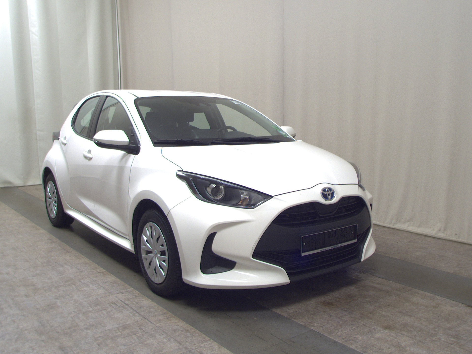 Toyota Yaris 1.5 VVT-I Navi Shz 3