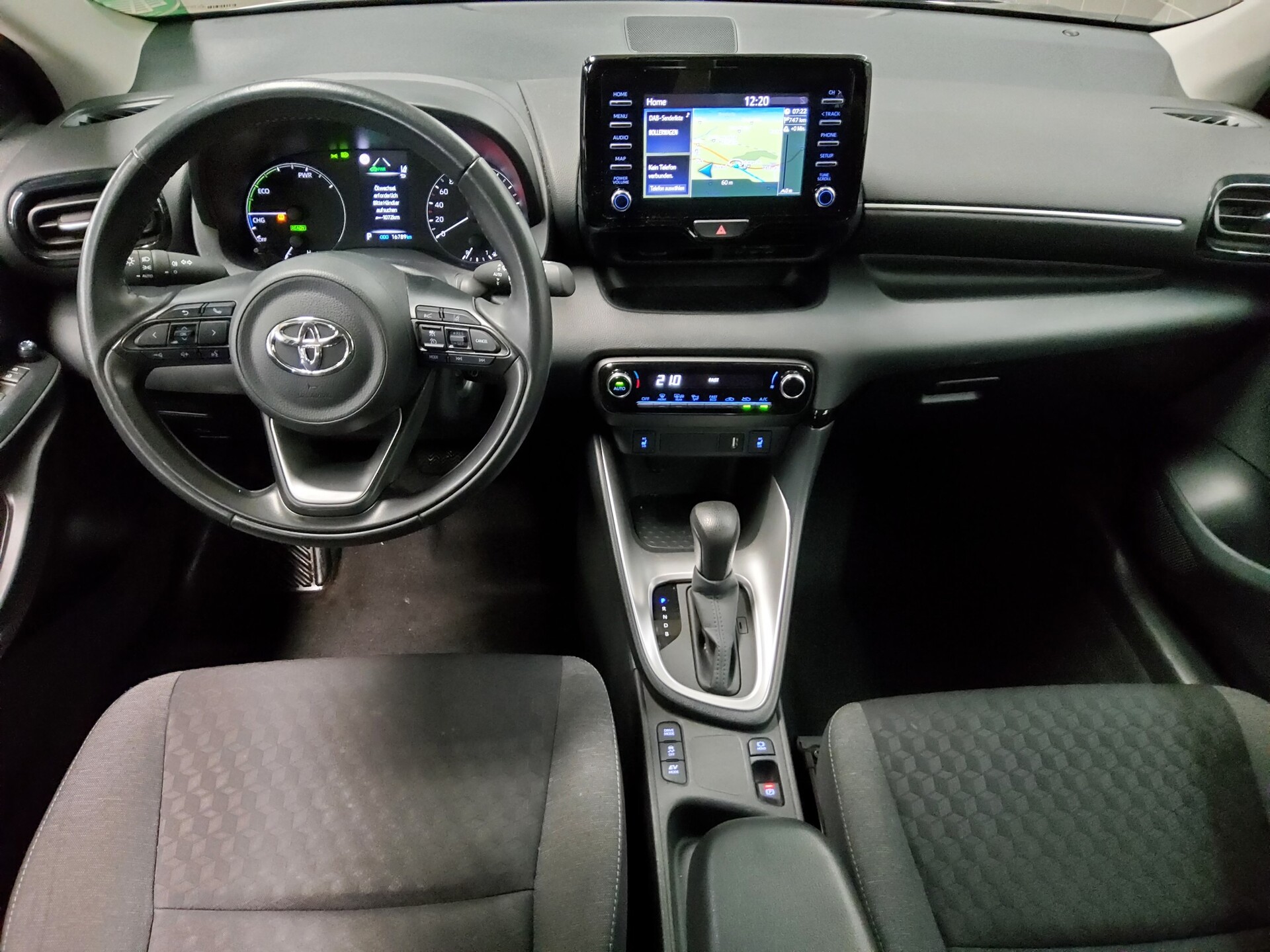 Toyota Yaris 1.5 VVT-I Navi Shz 5