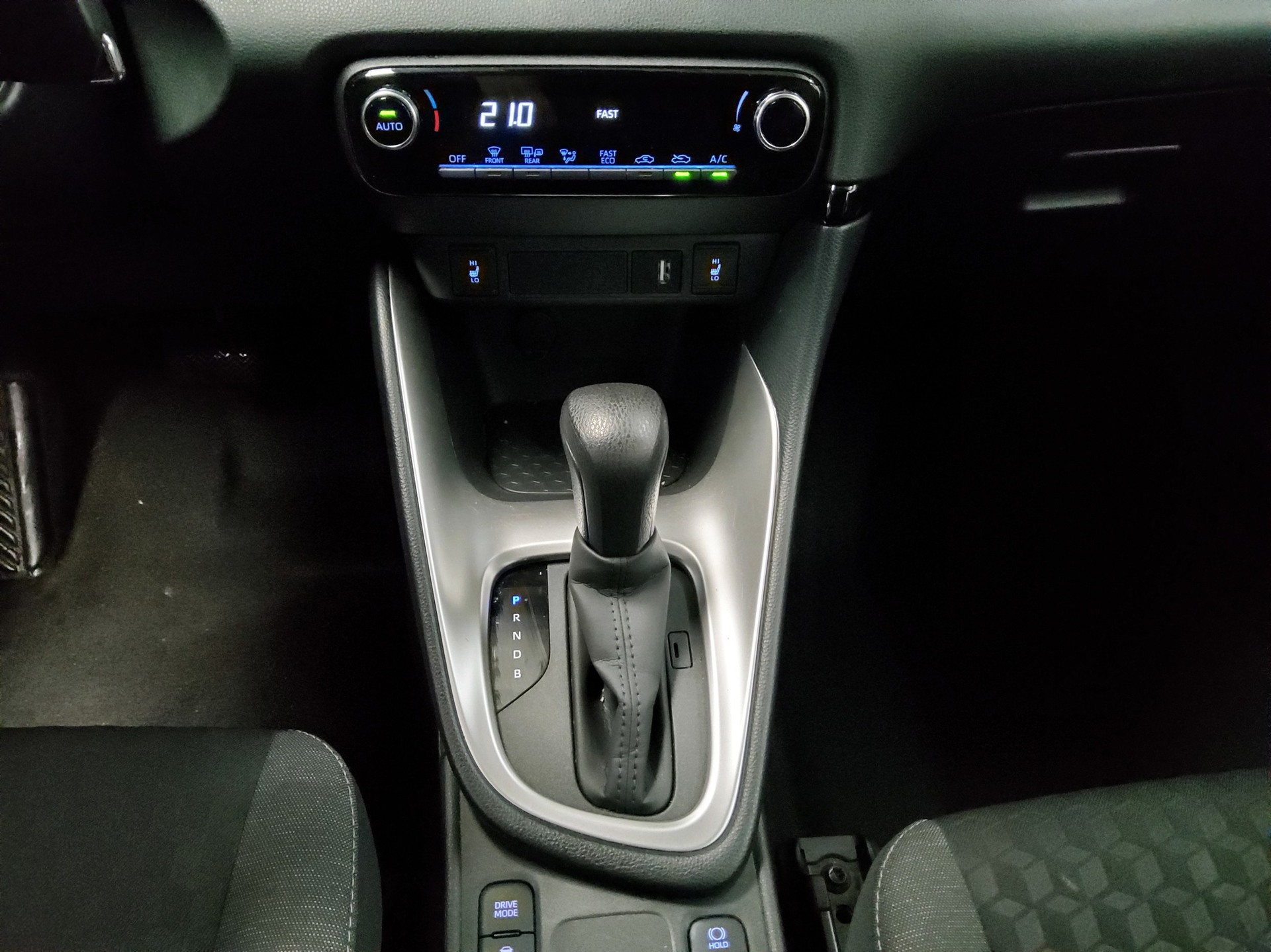 Toyota Yaris 1.5 VVT-I Navi Shz 6