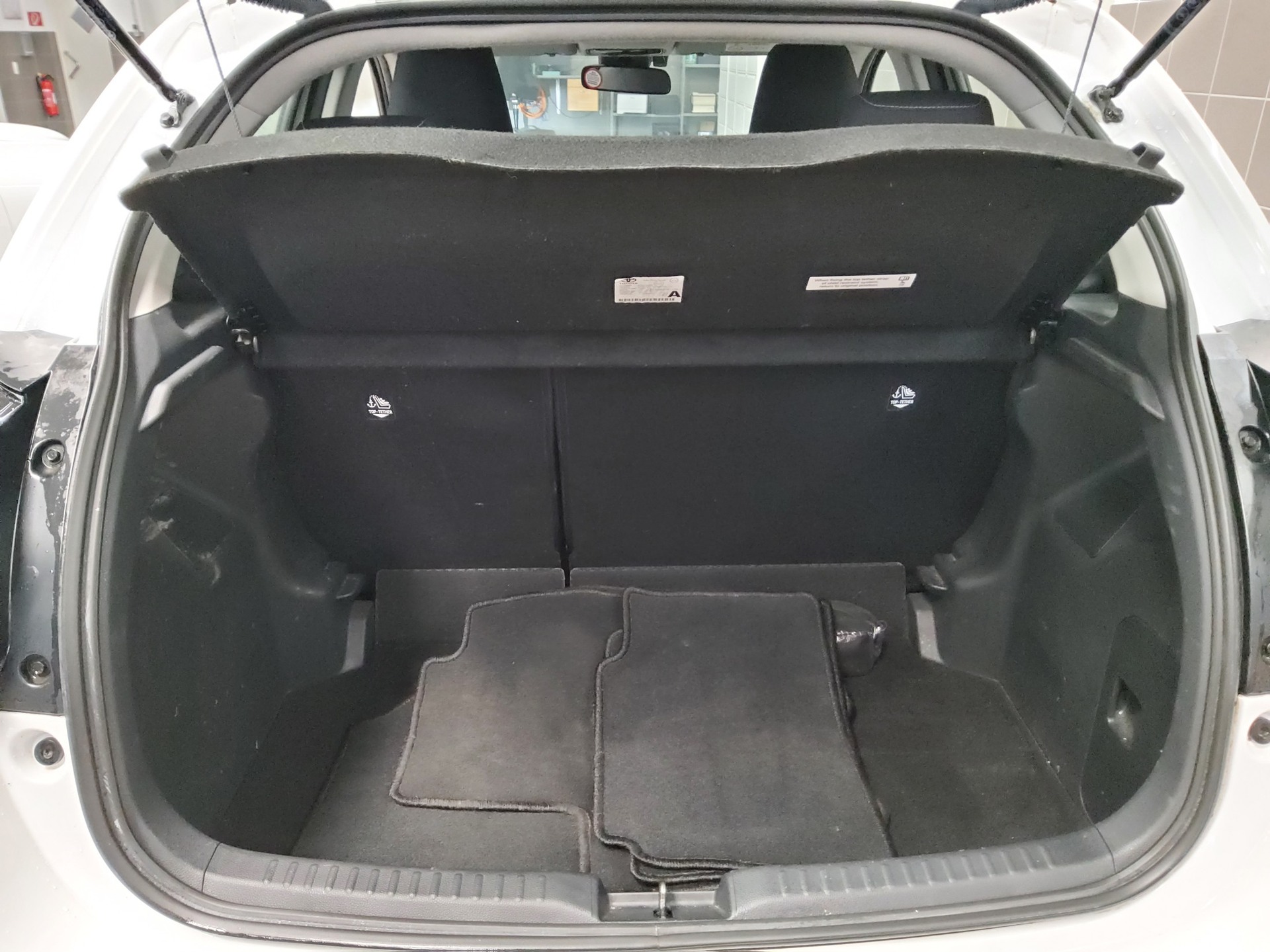 Toyota Yaris 1.5 VVT-I Navi Shz 11